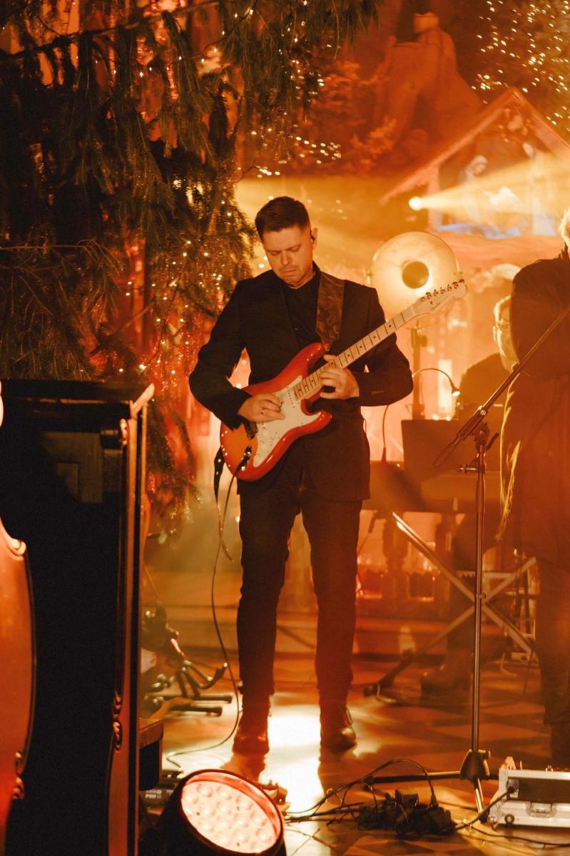 Zdjęcie w galerii na portalu naszraciborz.pl: Zespół Bartnicky pięknie kolędował w Kietrzu! wiadomości z regionu