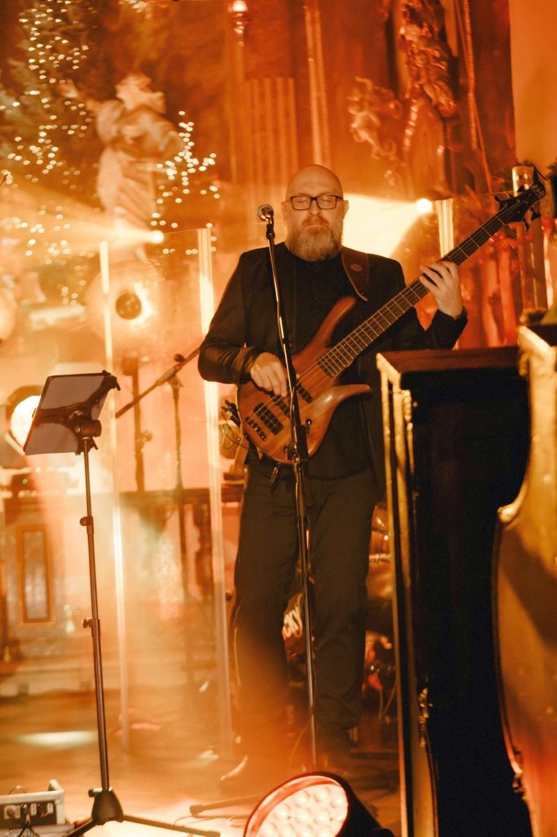 Zdjęcie w galerii na portalu naszraciborz.pl: Zespół Bartnicky pięknie kolędował w Kietrzu! wiadomości z regionu