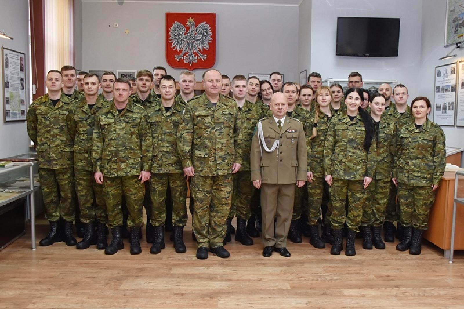 Zdjęcie w galerii na portalu naszraciborz.pl: Uroczyste ślubowanie nowych funkcjonariuszy Śląskiego Oddziału Straży Granicznej w Raciborzu wiadomości z regionu