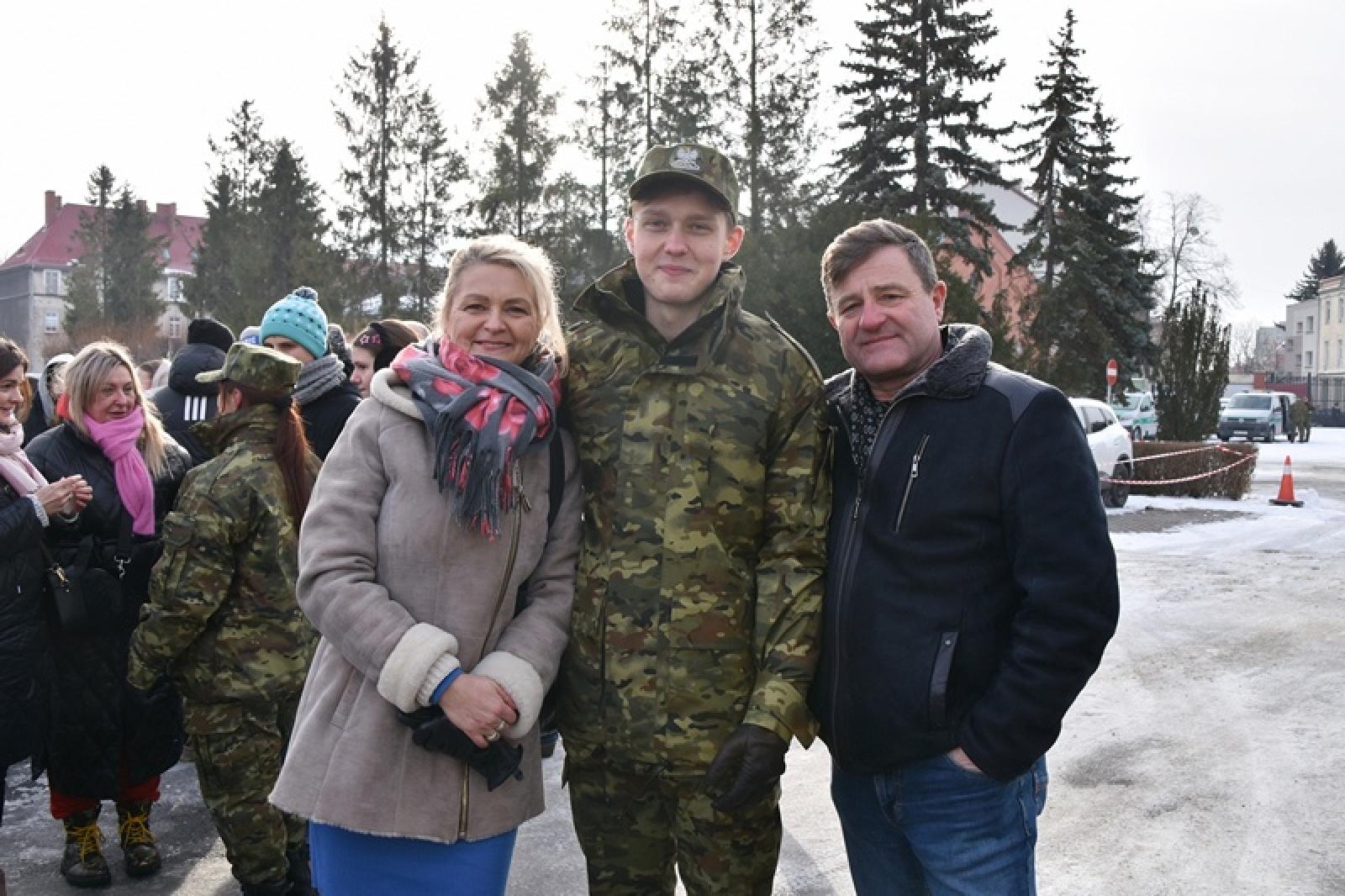 Zdjęcie w galerii na portalu naszraciborz.pl: Uroczyste ślubowanie nowych funkcjonariuszy Śląskiego Oddziału Straży Granicznej w Raciborzu wiadomości z regionu