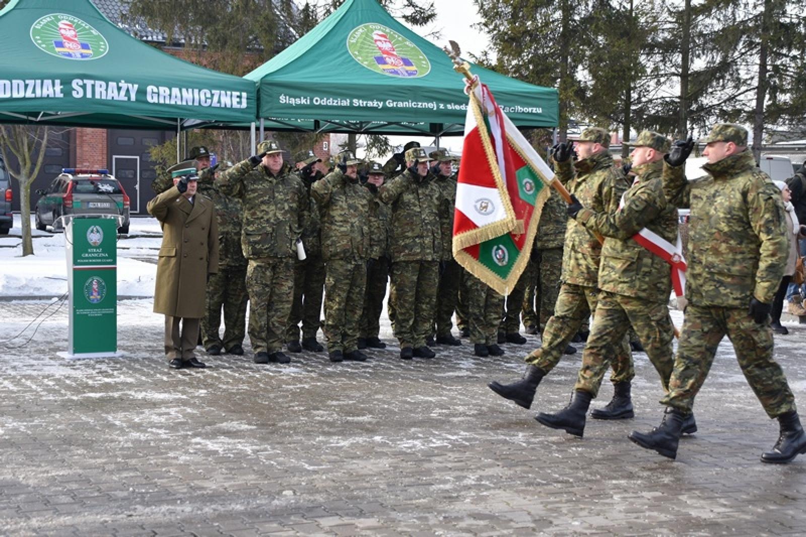Zdjęcie w galerii na portalu naszraciborz.pl: Uroczyste ślubowanie nowych funkcjonariuszy Śląskiego Oddziału Straży Granicznej w Raciborzu wiadomości z regionu