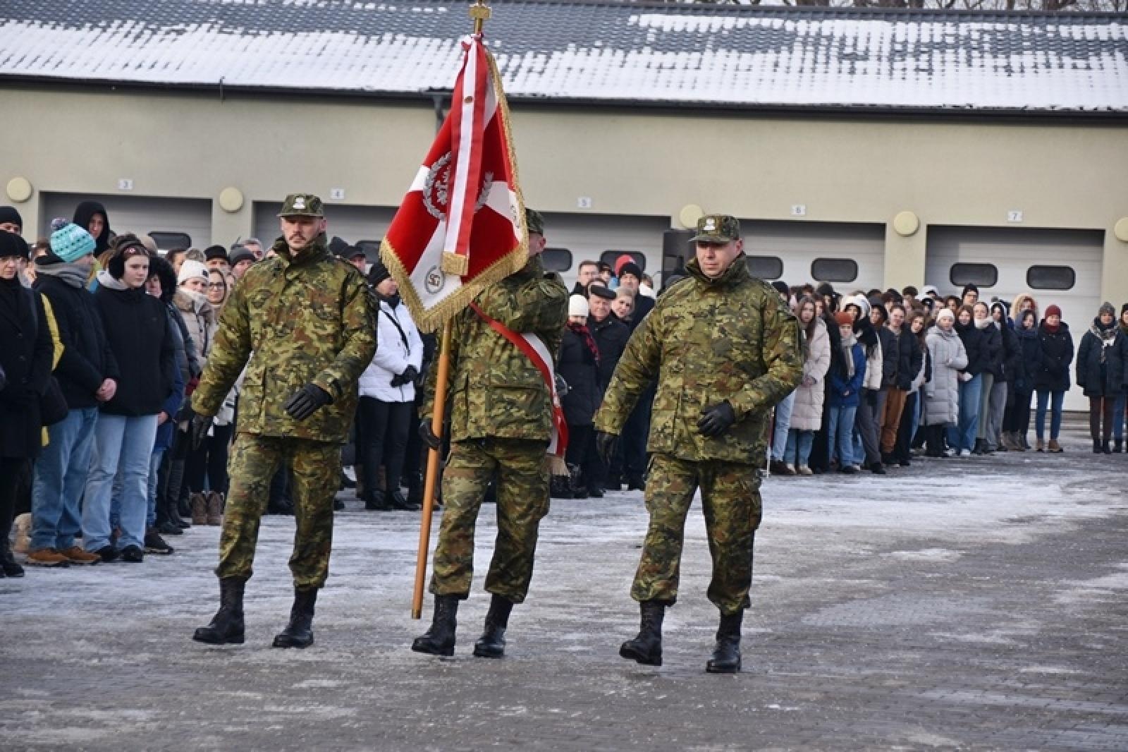 Zdjęcie w galerii na portalu naszraciborz.pl: Uroczyste ślubowanie nowych funkcjonariuszy Śląskiego Oddziału Straży Granicznej w Raciborzu wiadomości z regionu