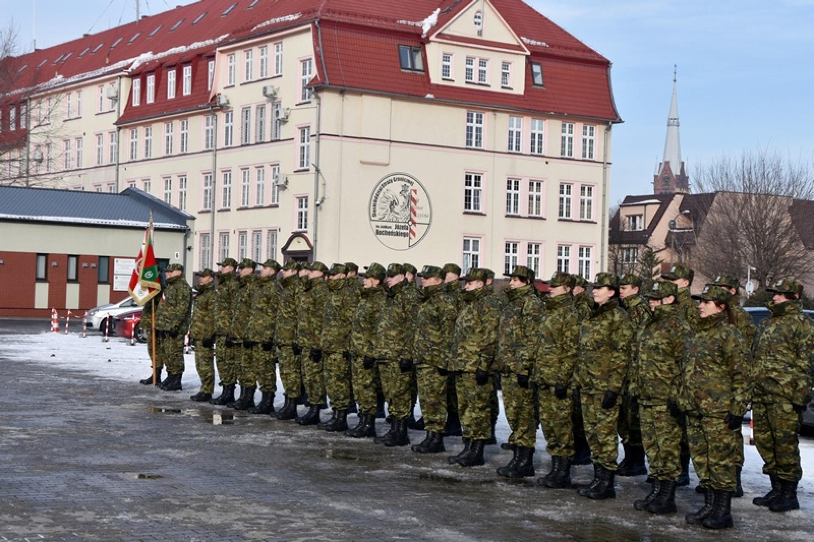 Zdjęcie w galerii na portalu naszraciborz.pl: Uroczyste ślubowanie nowych funkcjonariuszy Śląskiego Oddziału Straży Granicznej w Raciborzu wiadomości z regionu