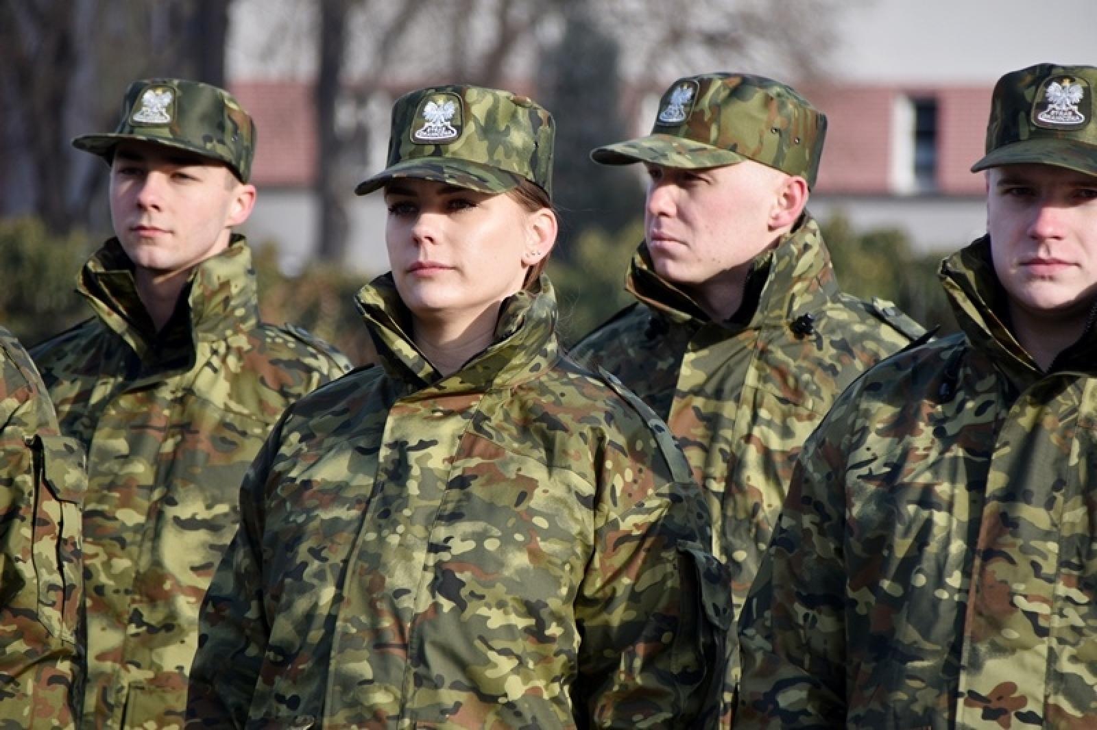 Zdjęcie w galerii na portalu naszraciborz.pl: Uroczyste ślubowanie nowych funkcjonariuszy Śląskiego Oddziału Straży Granicznej w Raciborzu wiadomości z regionu