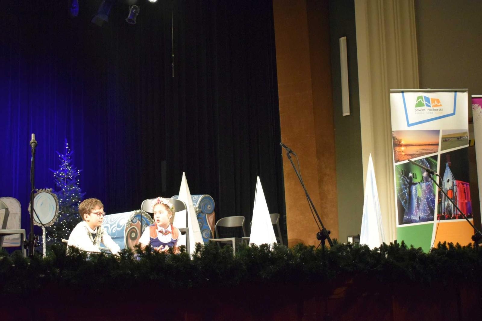 Zdjęcie w galerii na portalu naszraciborz.pl: Powiatowy Przegląd Widowisk Bożonarodzeniowych wiadomości z regionu