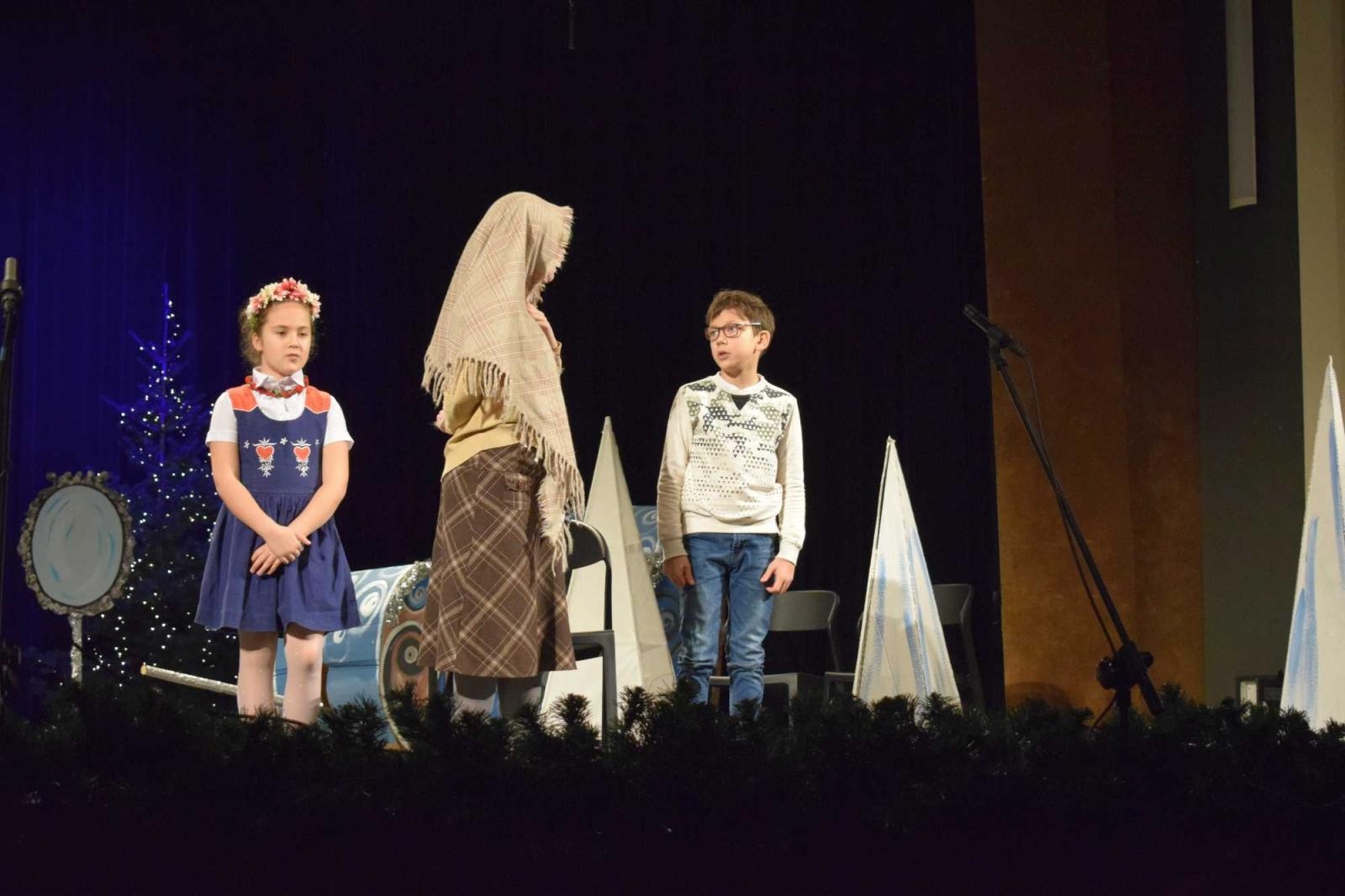 Zdjęcie w galerii na portalu naszraciborz.pl: Powiatowy Przegląd Widowisk Bożonarodzeniowych wiadomości z regionu