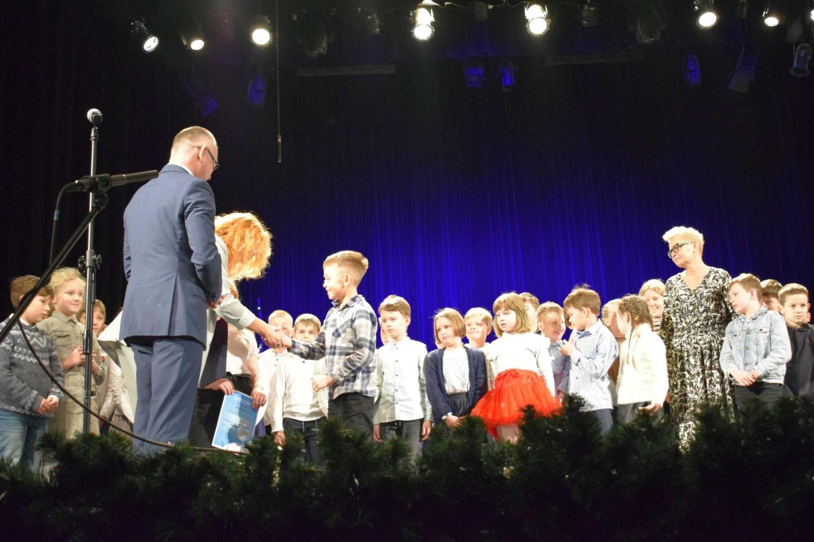 Zdjęcie w galerii na portalu naszraciborz.pl: Powiatowy Przegląd Widowisk Bożonarodzeniowych wiadomości z regionu