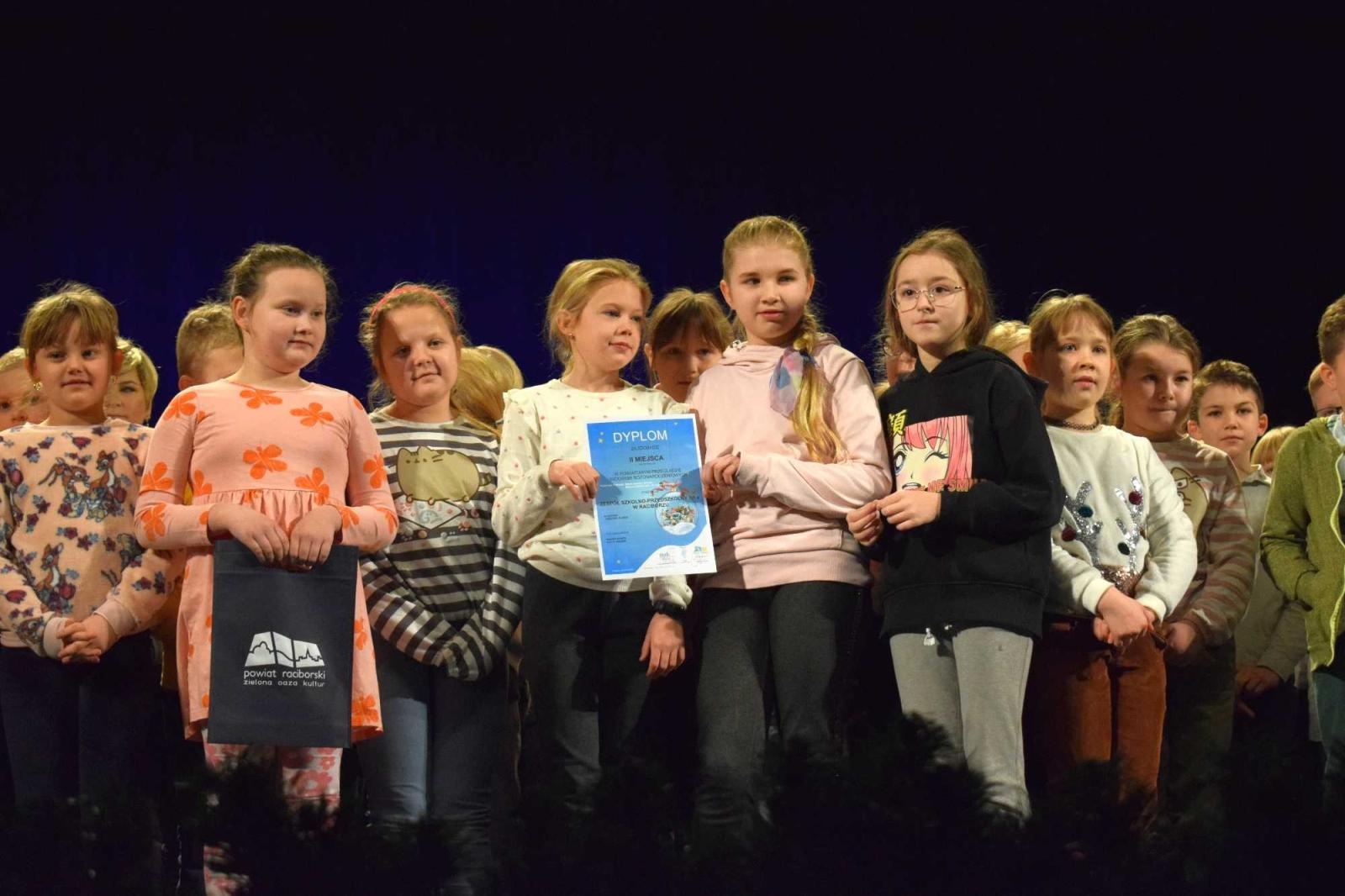 Zdjęcie w galerii na portalu naszraciborz.pl: Powiatowy Przegląd Widowisk Bożonarodzeniowych wiadomości z regionu