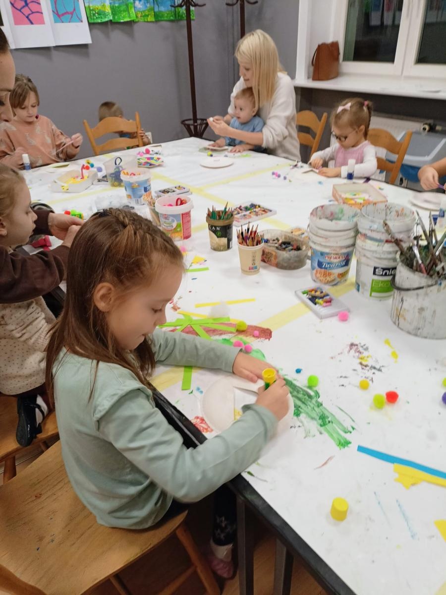 Zdjęcie w galerii na portalu naszraciborz.pl: Kolejne przygody Małych Odkrywców Sztuki wiadomości z regionu