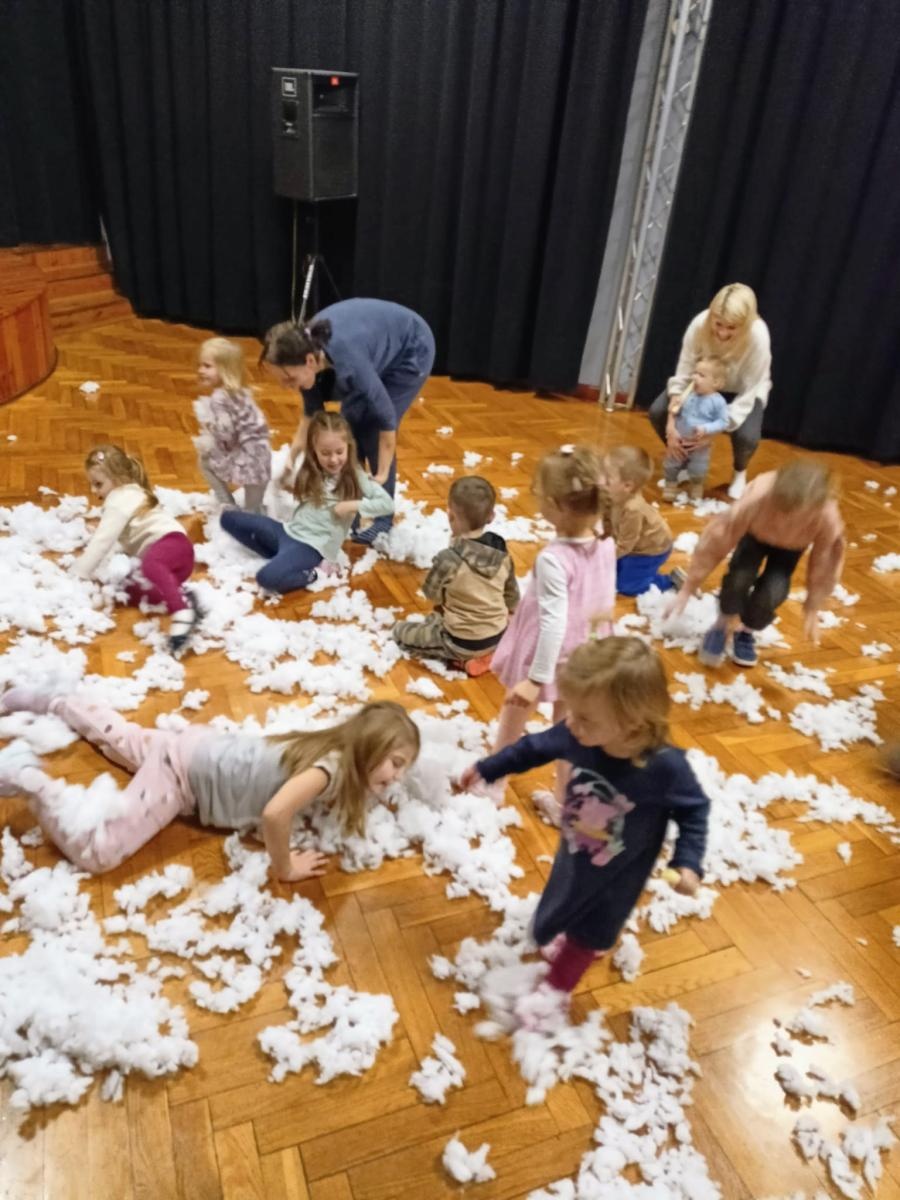 Zdjęcie w galerii na portalu naszraciborz.pl: Kolejne przygody Małych Odkrywców Sztuki wiadomości z regionu