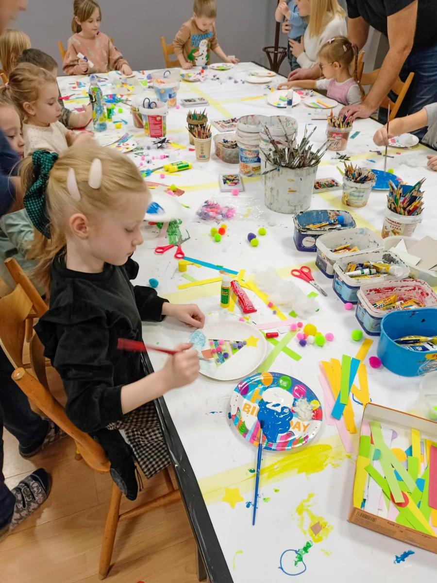 Zdjęcie w galerii na portalu naszraciborz.pl: Kolejne przygody Małych Odkrywców Sztuki wiadomości z regionu