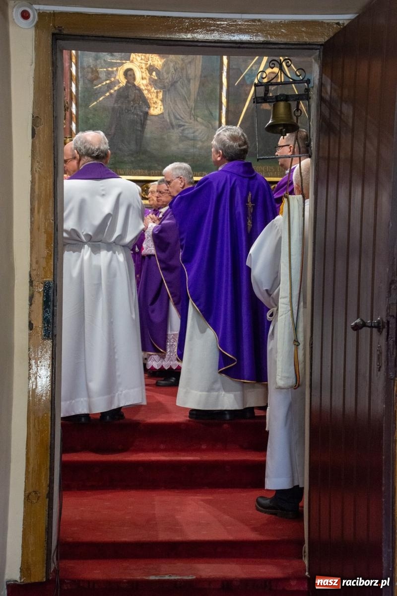 Zdjęcie w galerii na portalu naszraciborz.pl: Na Jeruzalem pożegnano śp. Pawła Newerlę, zasłużonego obywatela miasta Raciborza [FOTO i WIDEO] wiadomości z regionu