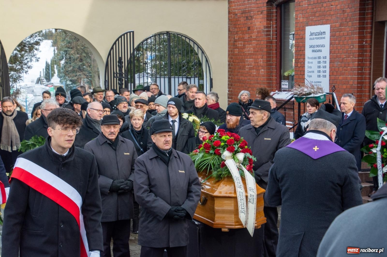 Zdjęcie w galerii na portalu naszraciborz.pl: Na Jeruzalem pożegnano śp. Pawła Newerlę, zasłużonego obywatela miasta Raciborza [FOTO i WIDEO] wiadomości z regionu