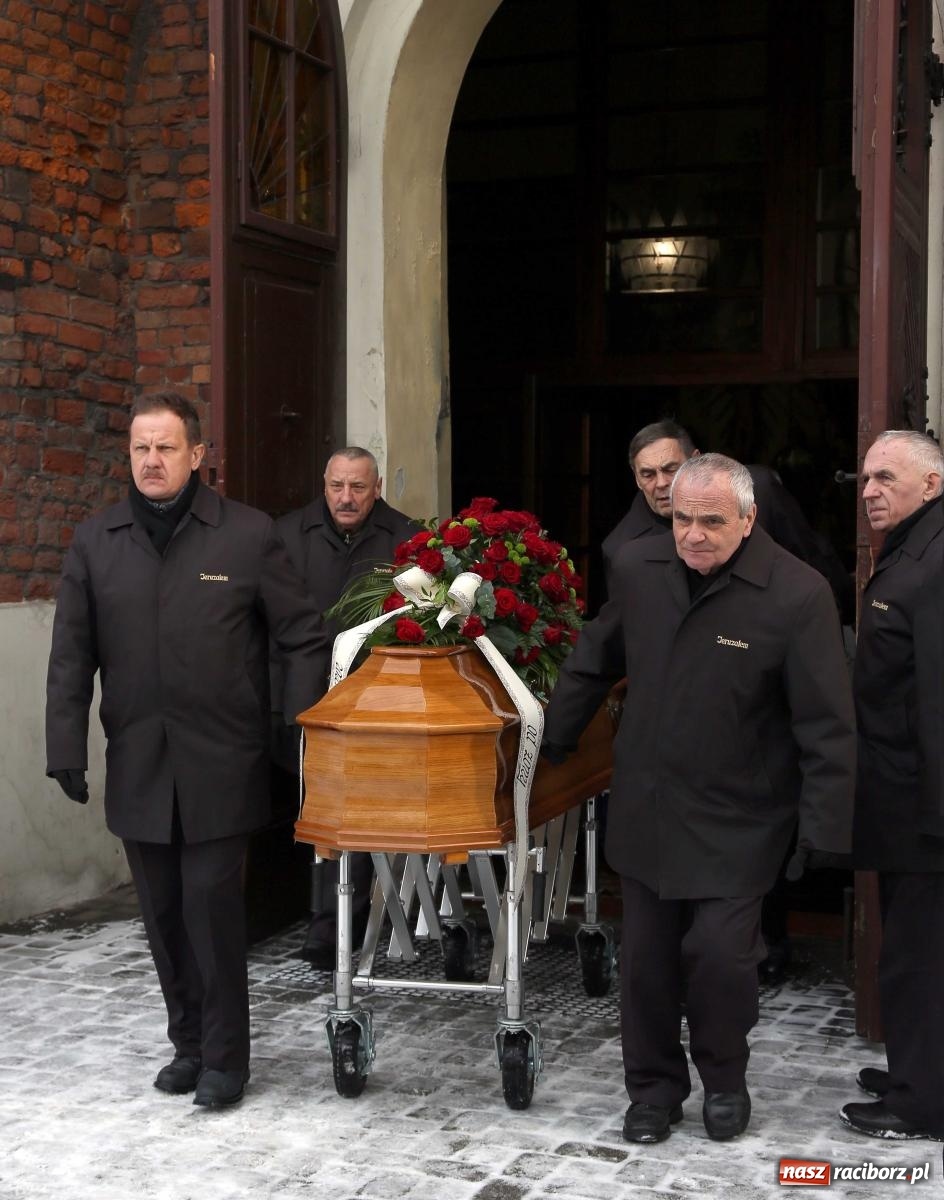 Zdjęcie w galerii na portalu naszraciborz.pl: Na Jeruzalem pożegnano śp. Pawła Newerlę, zasłużonego obywatela miasta Raciborza [FOTO i WIDEO] wiadomości z regionu
