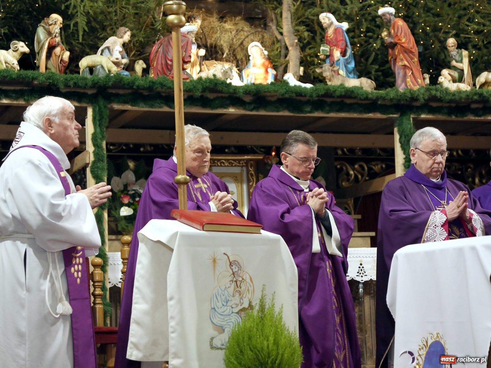Zdjęcie w galerii na portalu naszraciborz.pl: Na Jeruzalem pożegnano śp. Pawła Newerlę, zasłużonego obywatela miasta Raciborza [FOTO i WIDEO] wiadomości z regionu