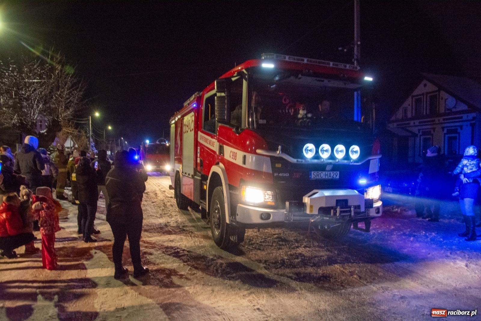 Zdjęcie w galerii na portalu naszraciborz.pl: MAMY TO! W remizie w Cyprzanowie zaparkowało nowe Volvo [FOTO i WIDEO] wiadomości z regionu