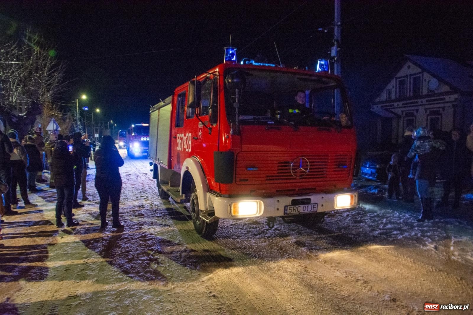 Zdjęcie w galerii na portalu naszraciborz.pl: MAMY TO! W remizie w Cyprzanowie zaparkowało nowe Volvo [FOTO i WIDEO] wiadomości z regionu