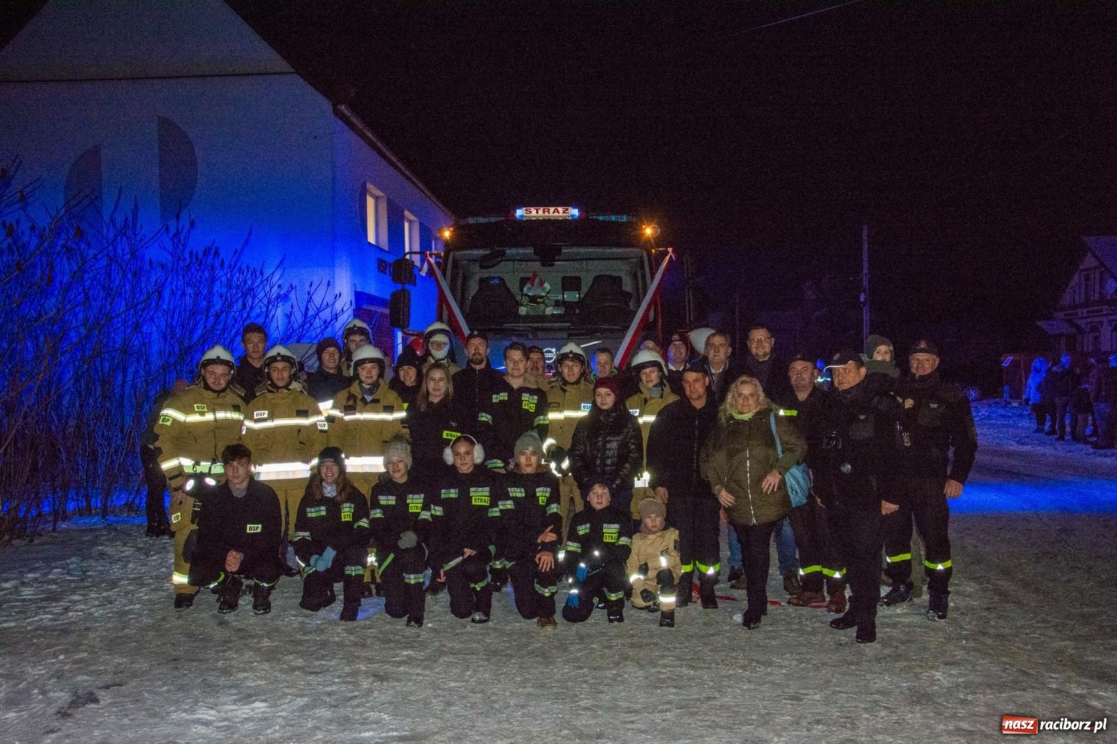 Zdjęcie w galerii na portalu naszraciborz.pl: MAMY TO! W remizie w Cyprzanowie zaparkowało nowe Volvo [FOTO i WIDEO] wiadomości z regionu