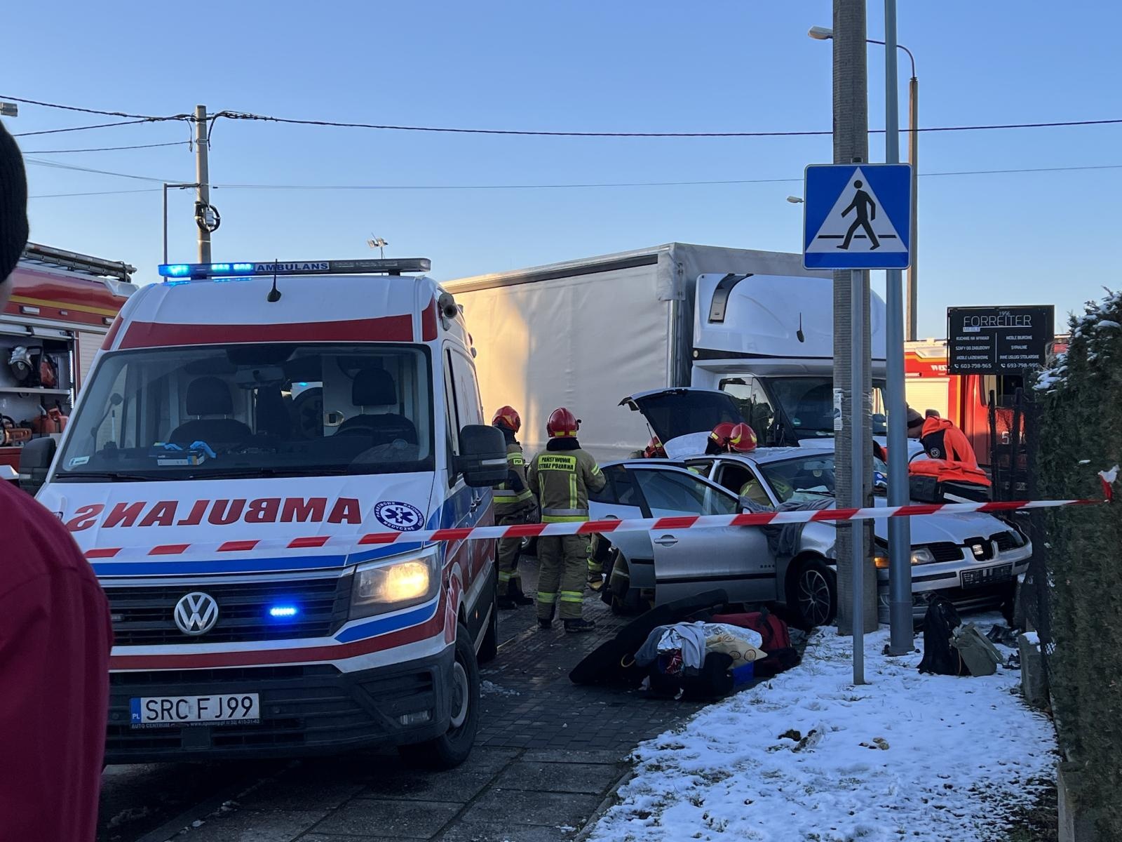Zdjęcie w galerii na portalu naszraciborz.pl: Groźne zderzenie na skrzyżowaniu Siwonia-Cecylii wiadomości z regionu