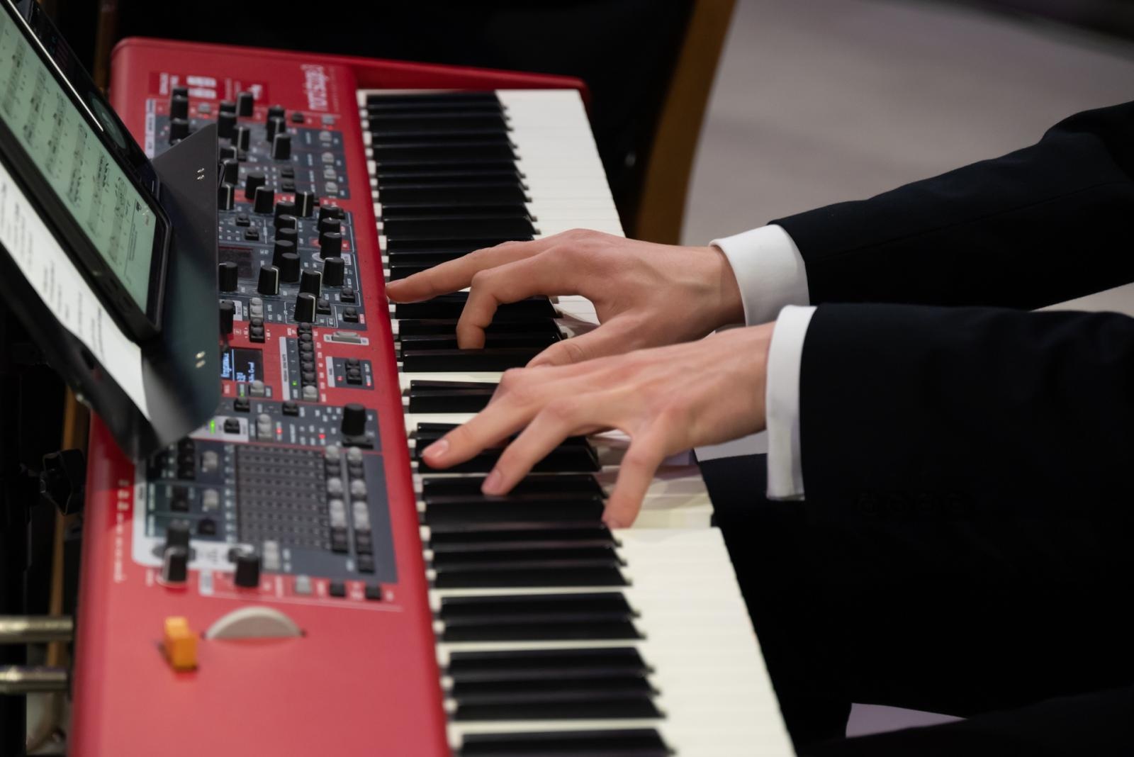 Zdjęcie w galerii na portalu naszraciborz.pl: Noworoczny koncert Gminy Krzyżanowice tym razem w nowym miejscu wiadomości z regionu