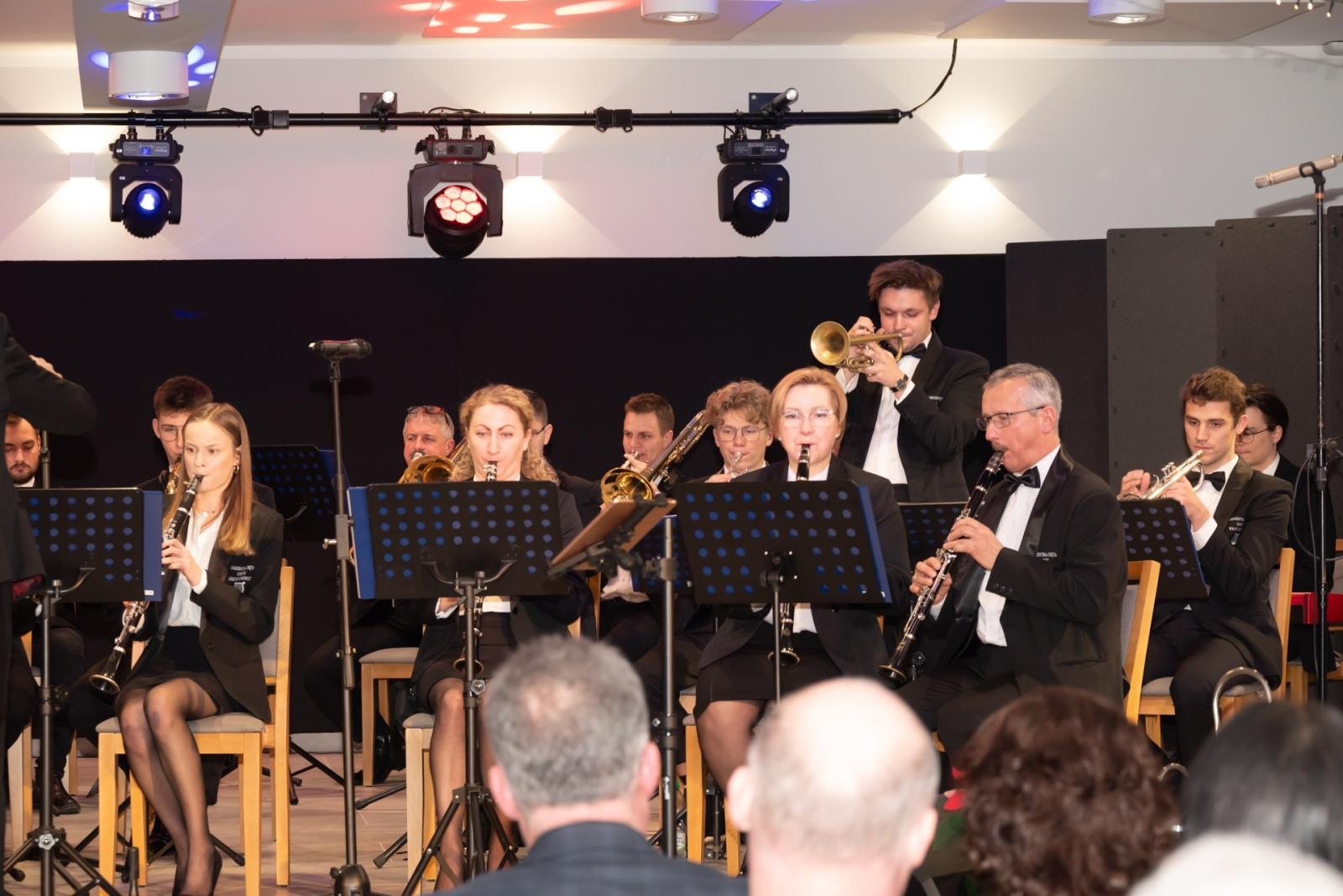 Zdjęcie w galerii na portalu naszraciborz.pl: Noworoczny koncert Gminy Krzyżanowice tym razem w nowym miejscu wiadomości z regionu