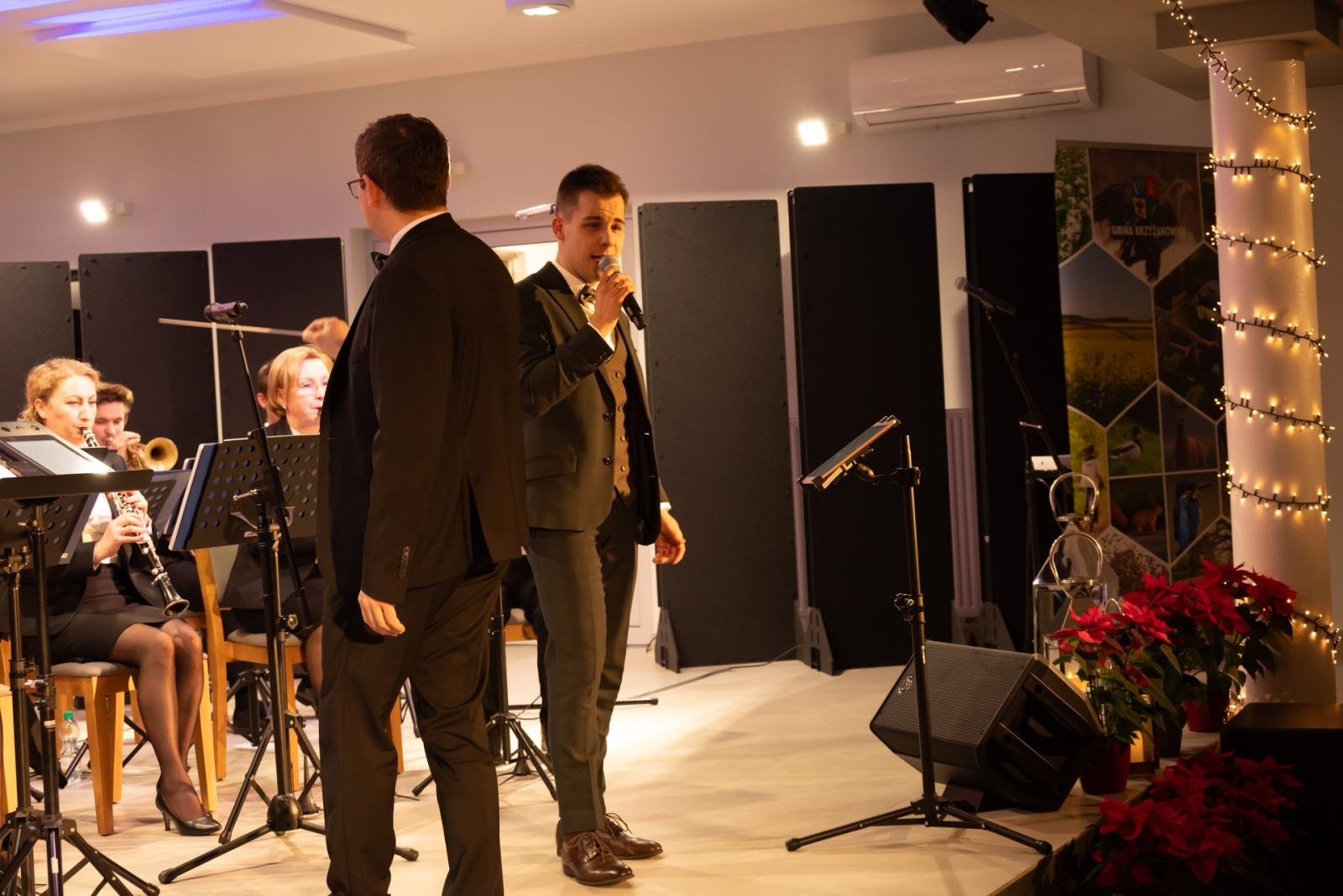 Zdjęcie w galerii na portalu naszraciborz.pl: Noworoczny koncert Gminy Krzyżanowice tym razem w nowym miejscu wiadomości z regionu