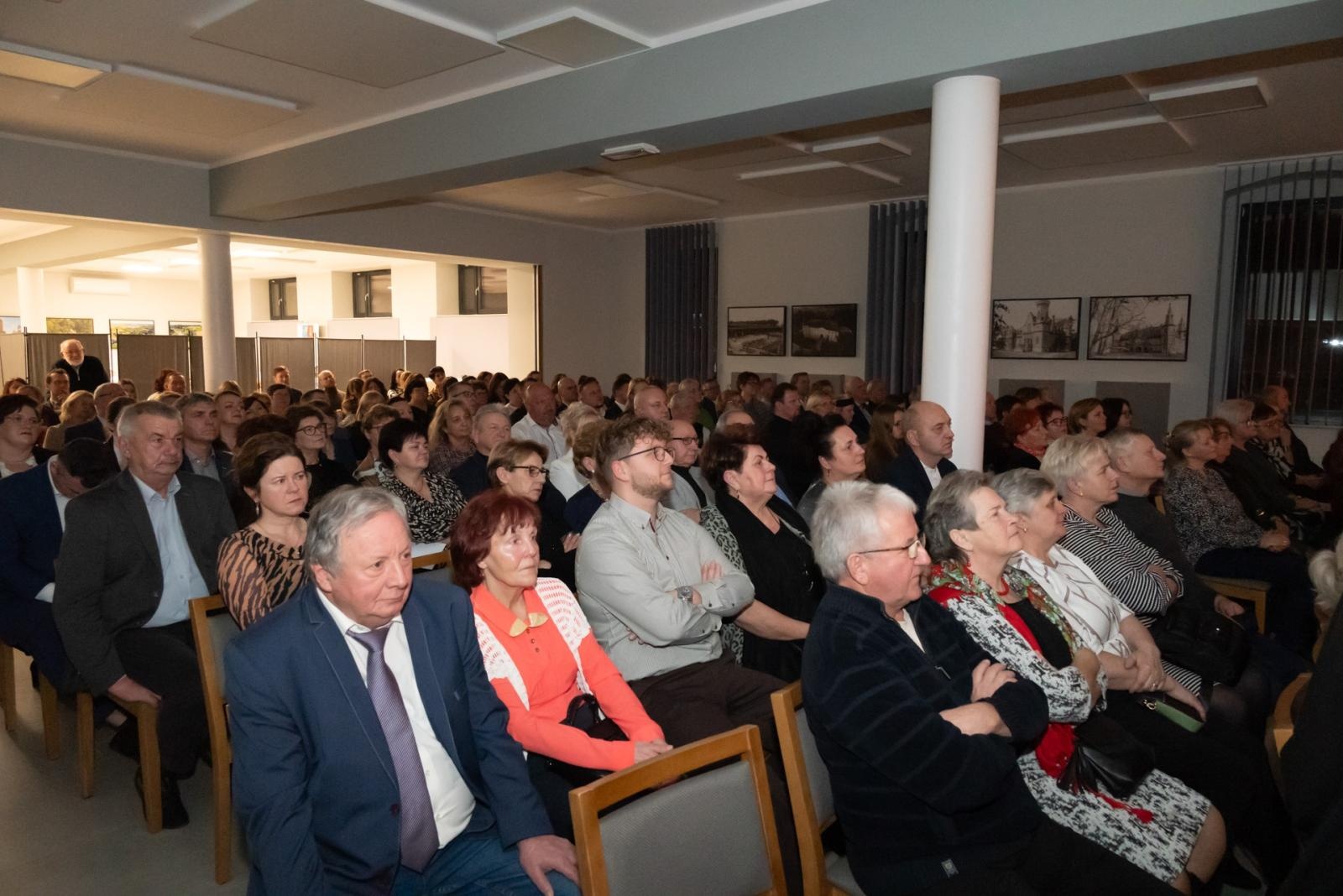 Zdjęcie w galerii na portalu naszraciborz.pl: Noworoczny koncert Gminy Krzyżanowice tym razem w nowym miejscu wiadomości z regionu