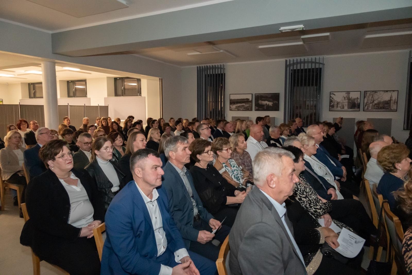 Zdjęcie w galerii na portalu naszraciborz.pl: Noworoczny koncert Gminy Krzyżanowice tym razem w nowym miejscu wiadomości z regionu