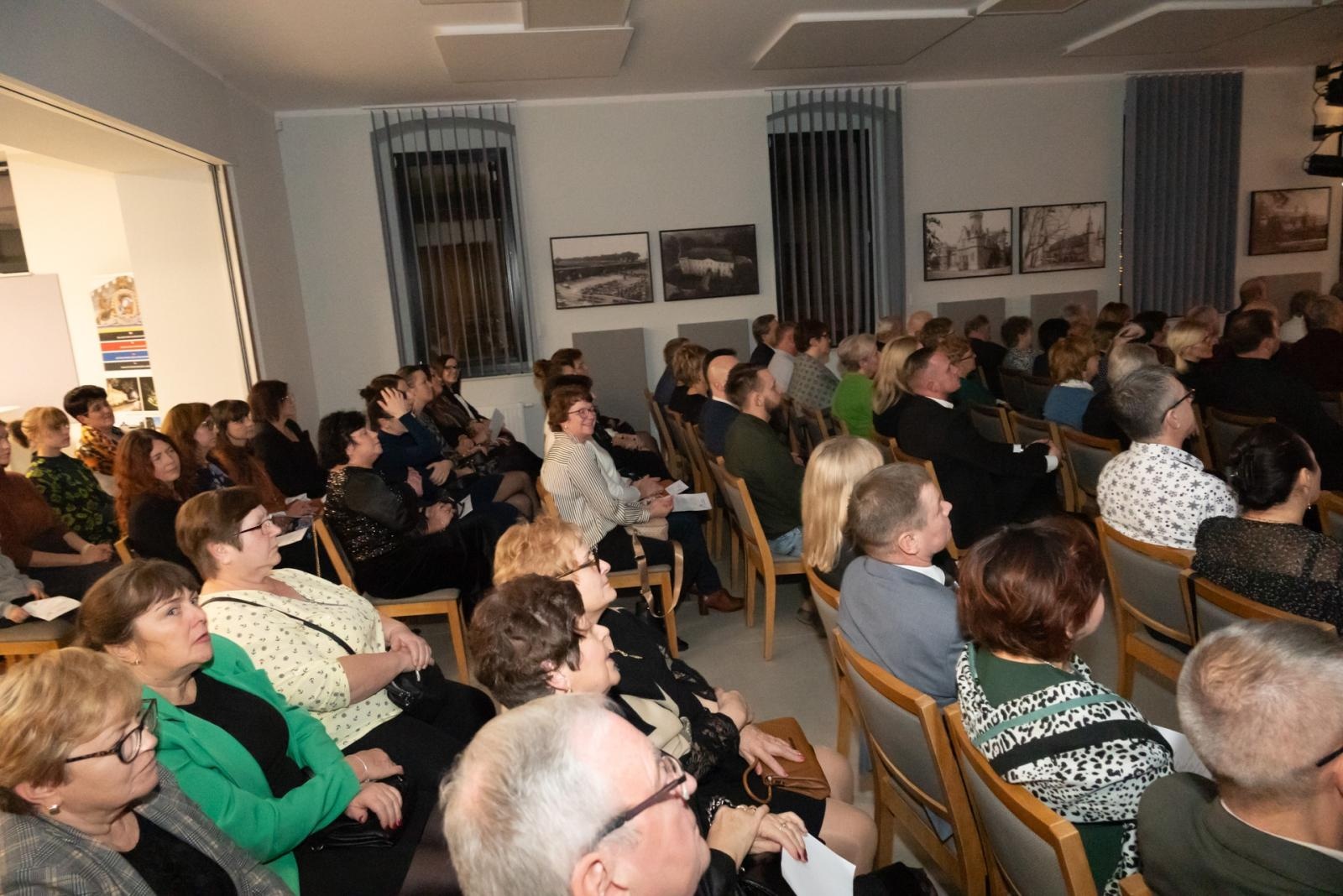 Zdjęcie w galerii na portalu naszraciborz.pl: Noworoczny koncert Gminy Krzyżanowice tym razem w nowym miejscu wiadomości z regionu