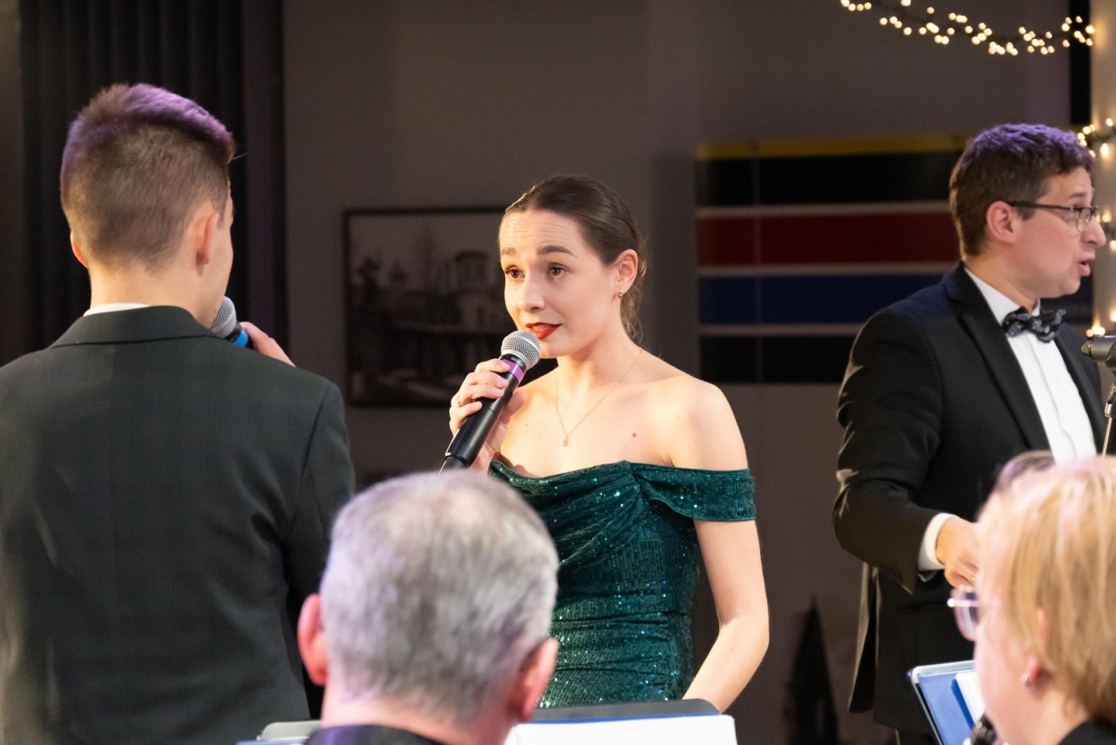 Zdjęcie w galerii na portalu naszraciborz.pl: Noworoczny koncert Gminy Krzyżanowice tym razem w nowym miejscu wiadomości z regionu