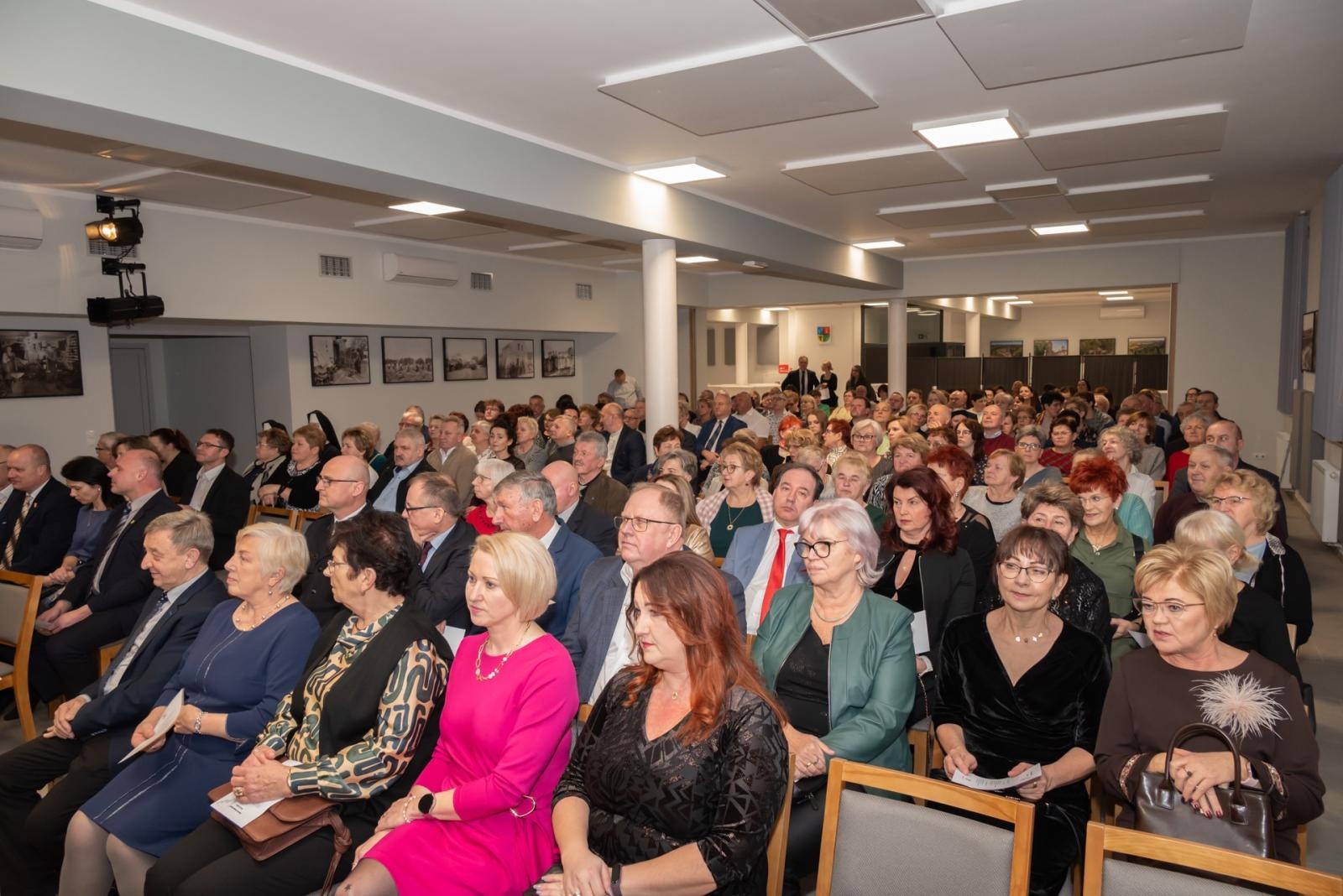 Zdjęcie w galerii na portalu naszraciborz.pl: Noworoczny koncert Gminy Krzyżanowice tym razem w nowym miejscu wiadomości z regionu