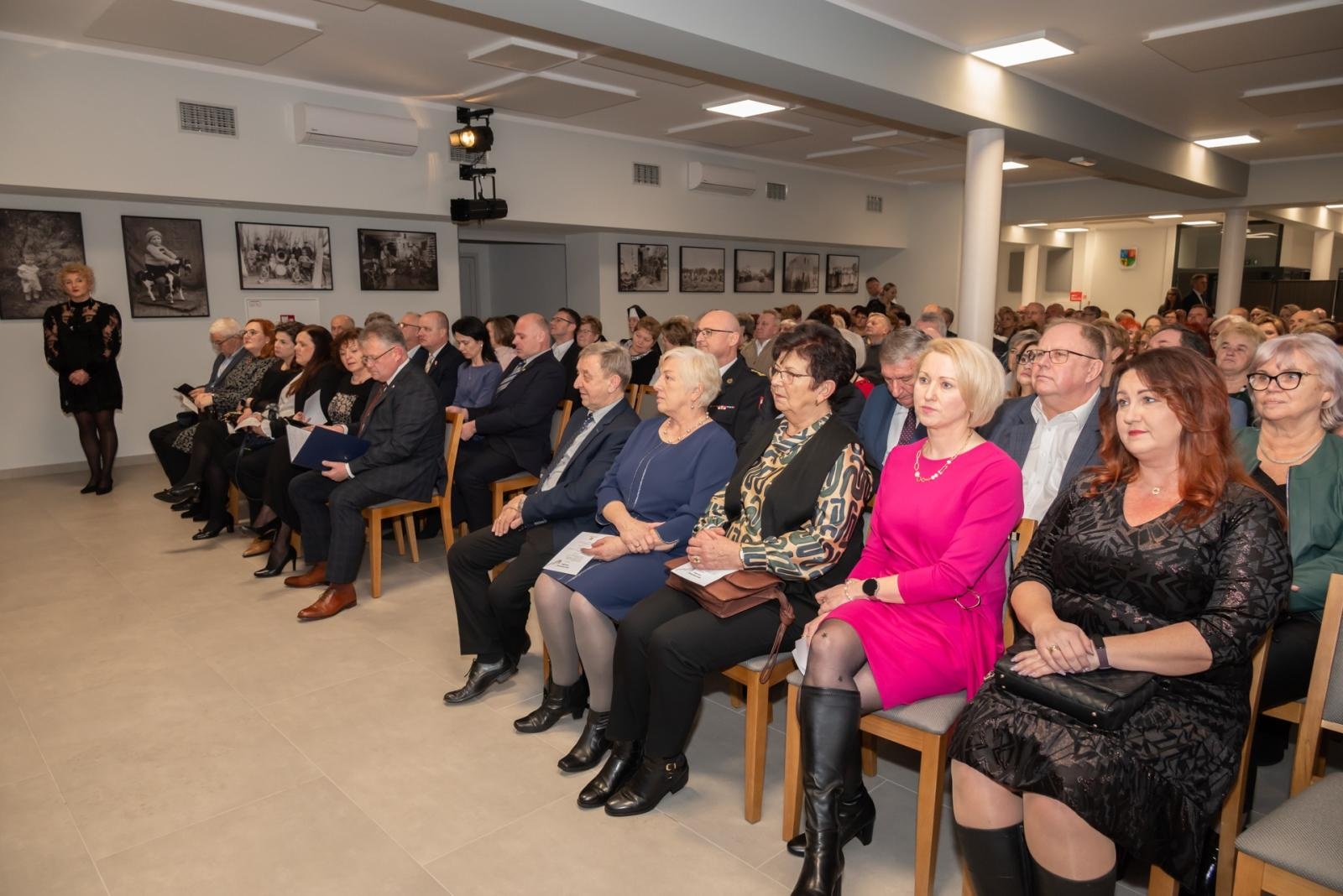 Zdjęcie w galerii na portalu naszraciborz.pl: Noworoczny koncert Gminy Krzyżanowice tym razem w nowym miejscu wiadomości z regionu