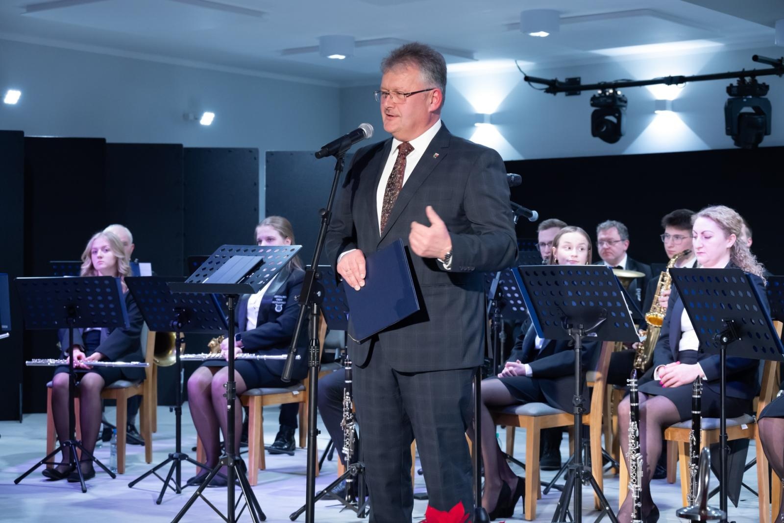 Zdjęcie w galerii na portalu naszraciborz.pl: Noworoczny koncert Gminy Krzyżanowice tym razem w nowym miejscu wiadomości z regionu