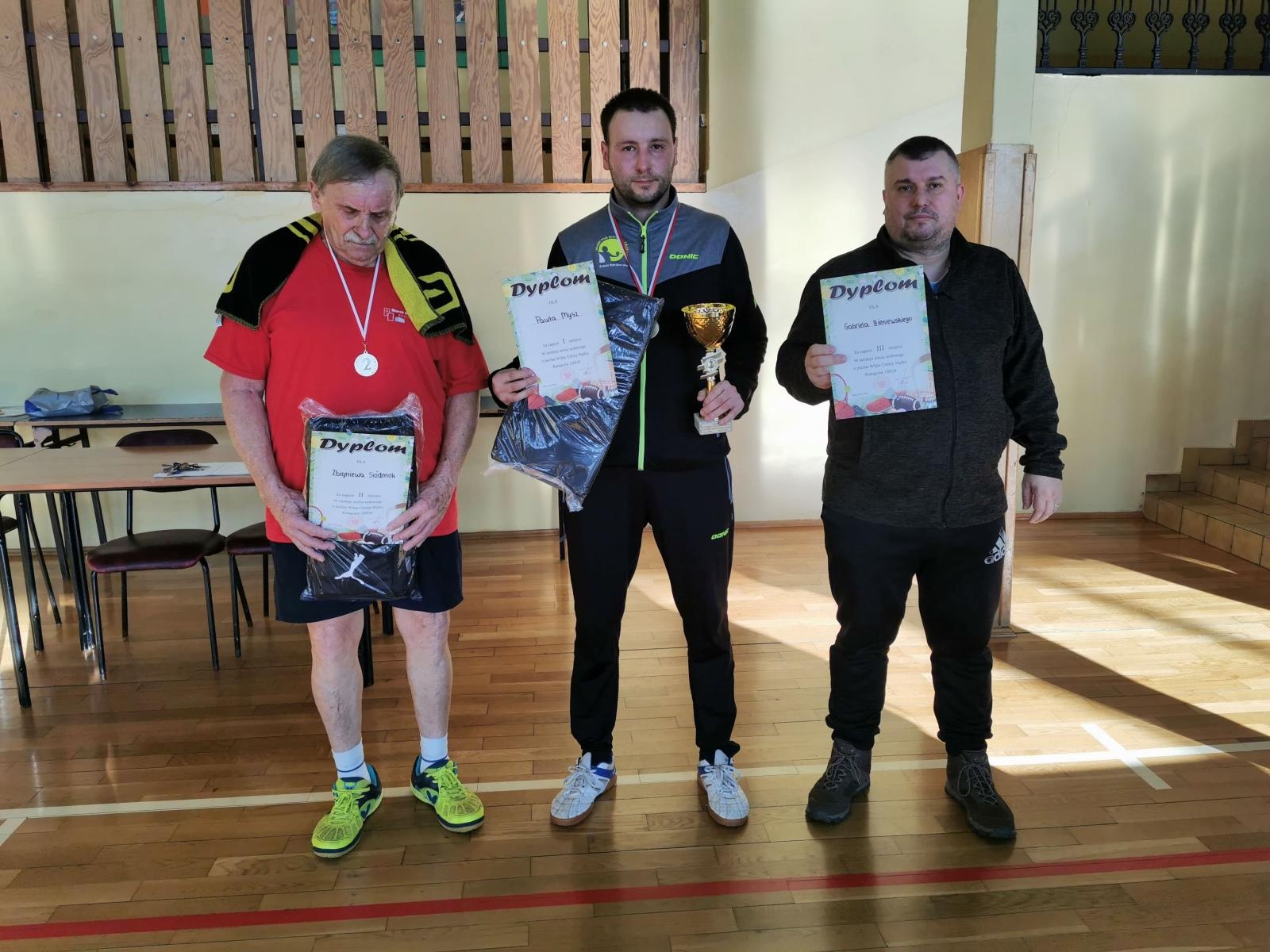 Zdjęcie w galerii na portalu naszraciborz.pl: W Nędzy rywalizowali o puchar wójta wiadomości z regionu