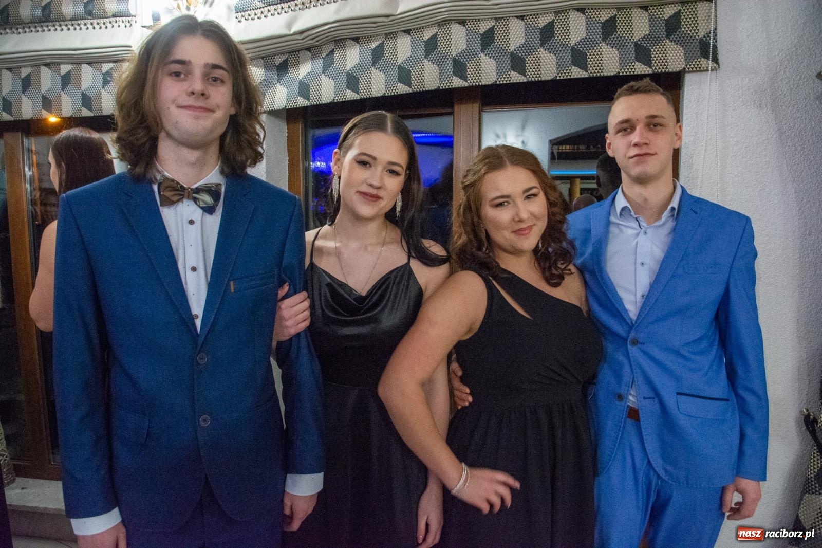 Zdjęcie w galerii na portalu naszraciborz.pl: Maturzyści z Budowlanki i Gastronomika bawią się na studniówce w Baśniowej [FOTO i WIDEO] wiadomości z regionu