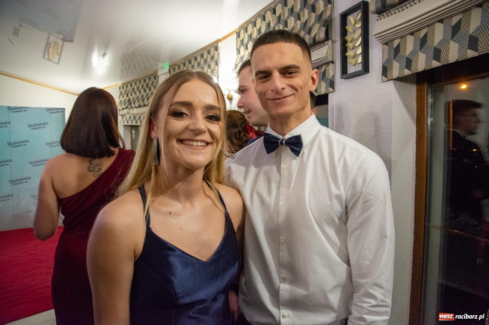 Zdjęcie w galerii na portalu naszraciborz.pl: Maturzyści z Budowlanki i Gastronomika bawią się na studniówce w Baśniowej [FOTO i WIDEO] wiadomości z regionu