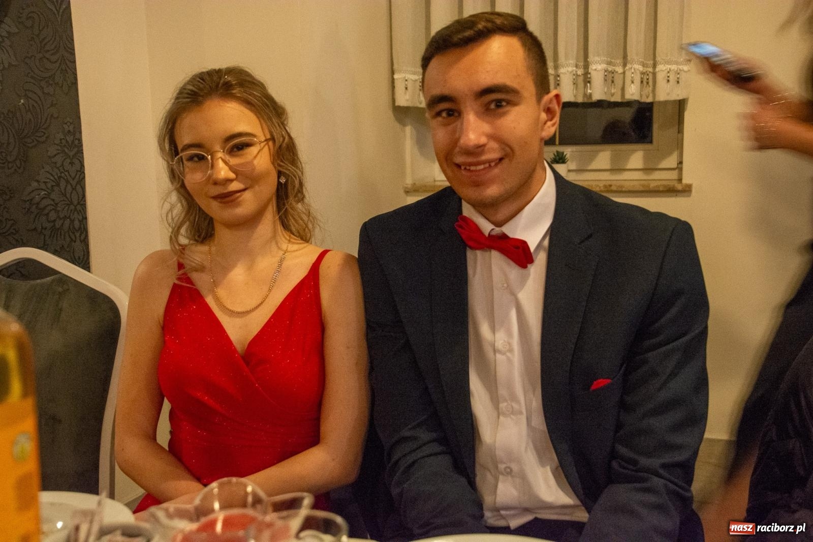 Zdjęcie w galerii na portalu naszraciborz.pl: Maturzyści z Budowlanki i Gastronomika bawią się na studniówce w Baśniowej [FOTO i WIDEO] wiadomości z regionu