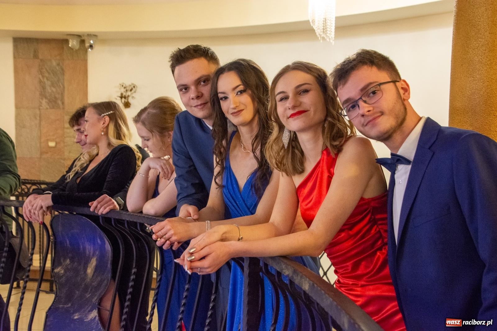 Zdjęcie w galerii na portalu naszraciborz.pl: Maturzyści z Budowlanki i Gastronomika bawią się na studniówce w Baśniowej [FOTO i WIDEO] wiadomości z regionu