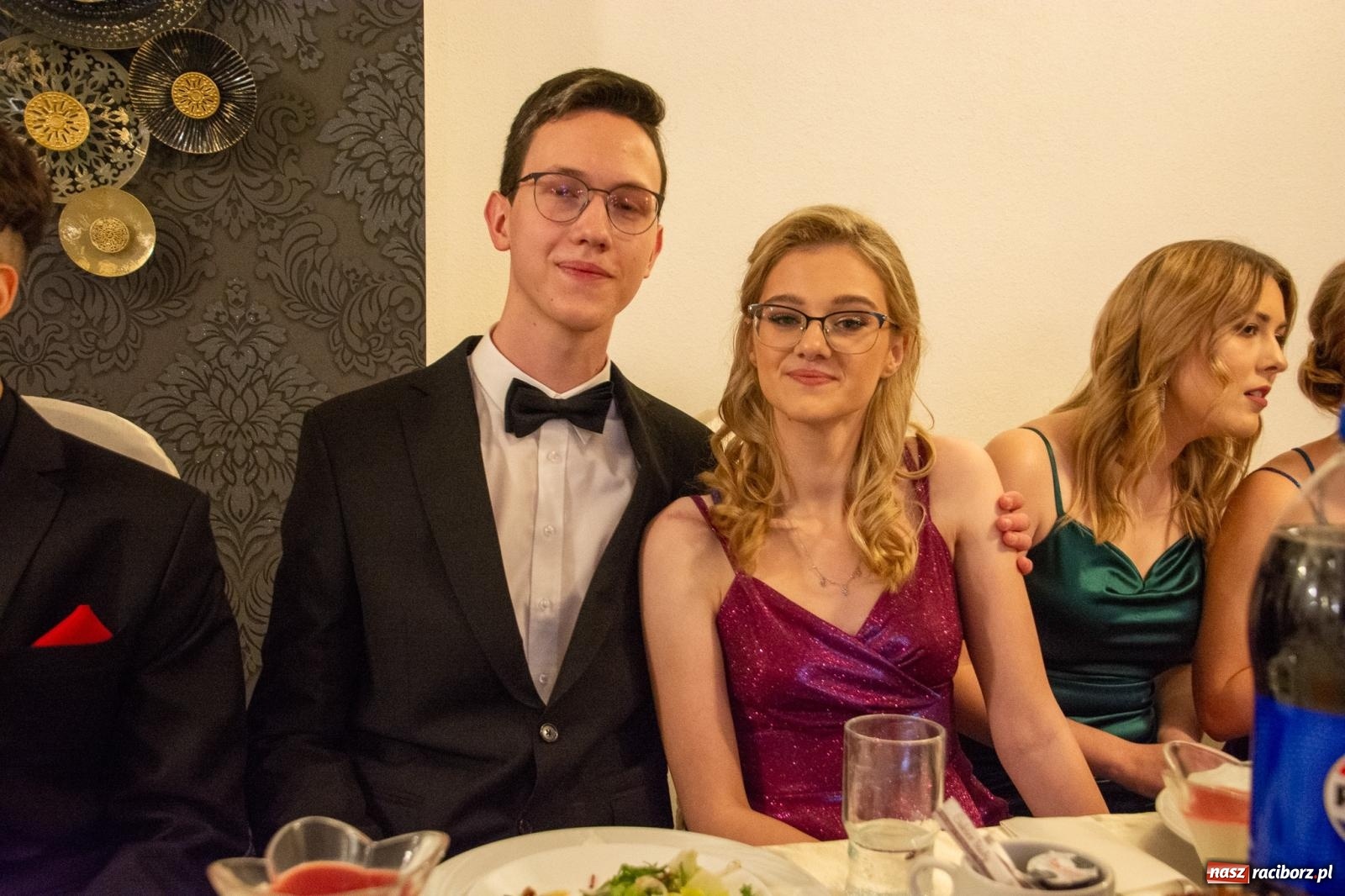 Zdjęcie w galerii na portalu naszraciborz.pl: Maturzyści z Budowlanki i Gastronomika bawią się na studniówce w Baśniowej [FOTO i WIDEO] wiadomości z regionu