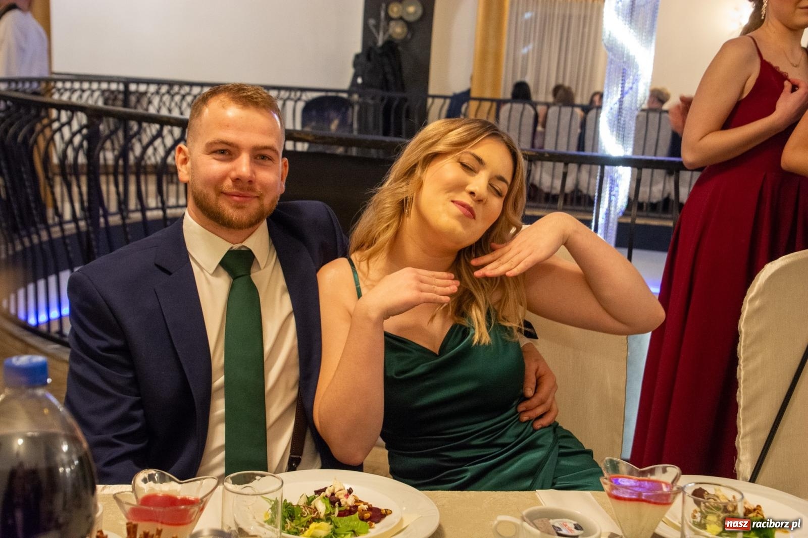 Zdjęcie w galerii na portalu naszraciborz.pl: Maturzyści z Budowlanki i Gastronomika bawią się na studniówce w Baśniowej [FOTO i WIDEO] wiadomości z regionu