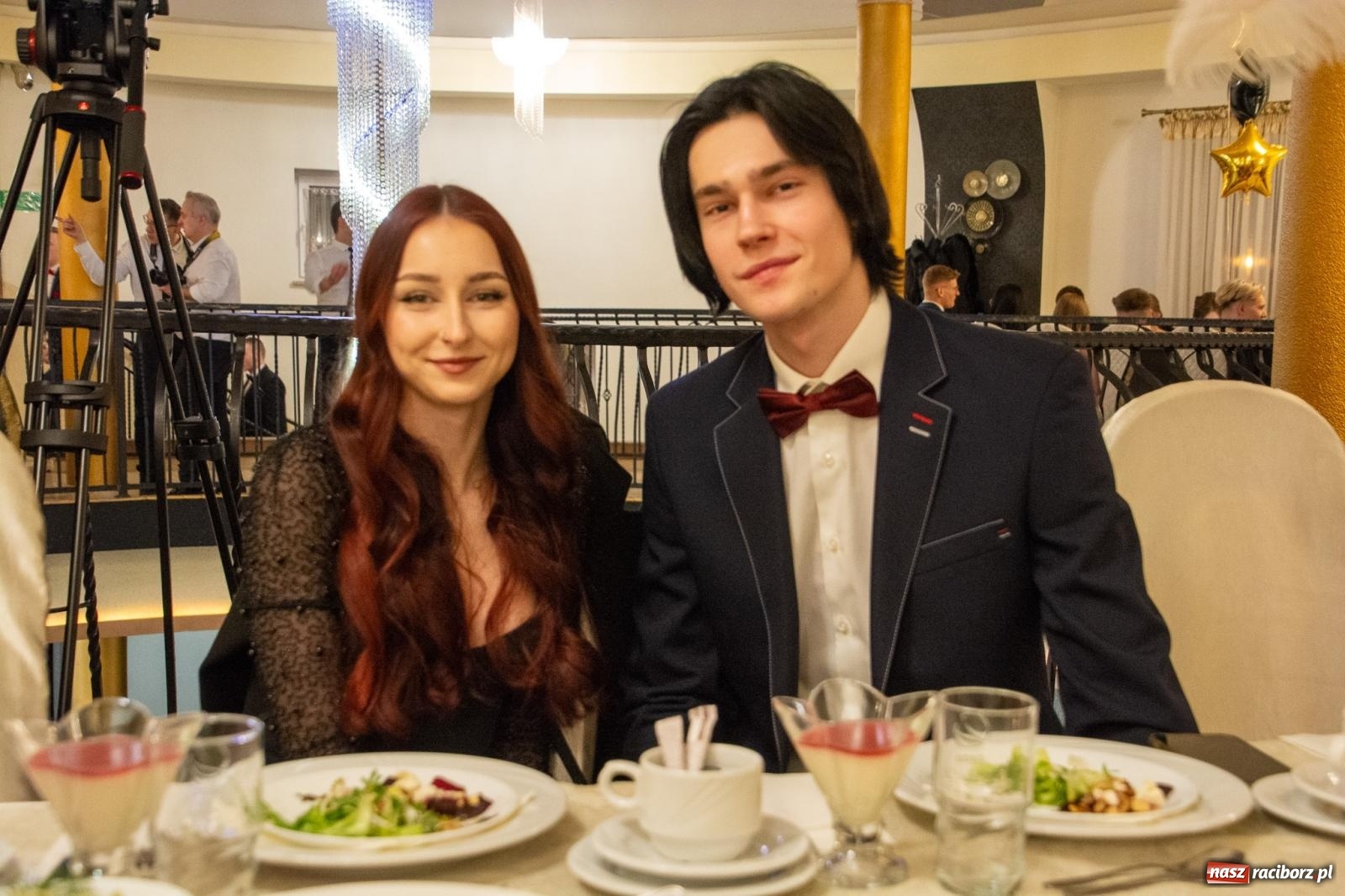 Zdjęcie w galerii na portalu naszraciborz.pl: Maturzyści z Budowlanki i Gastronomika bawią się na studniówce w Baśniowej [FOTO i WIDEO] wiadomości z regionu