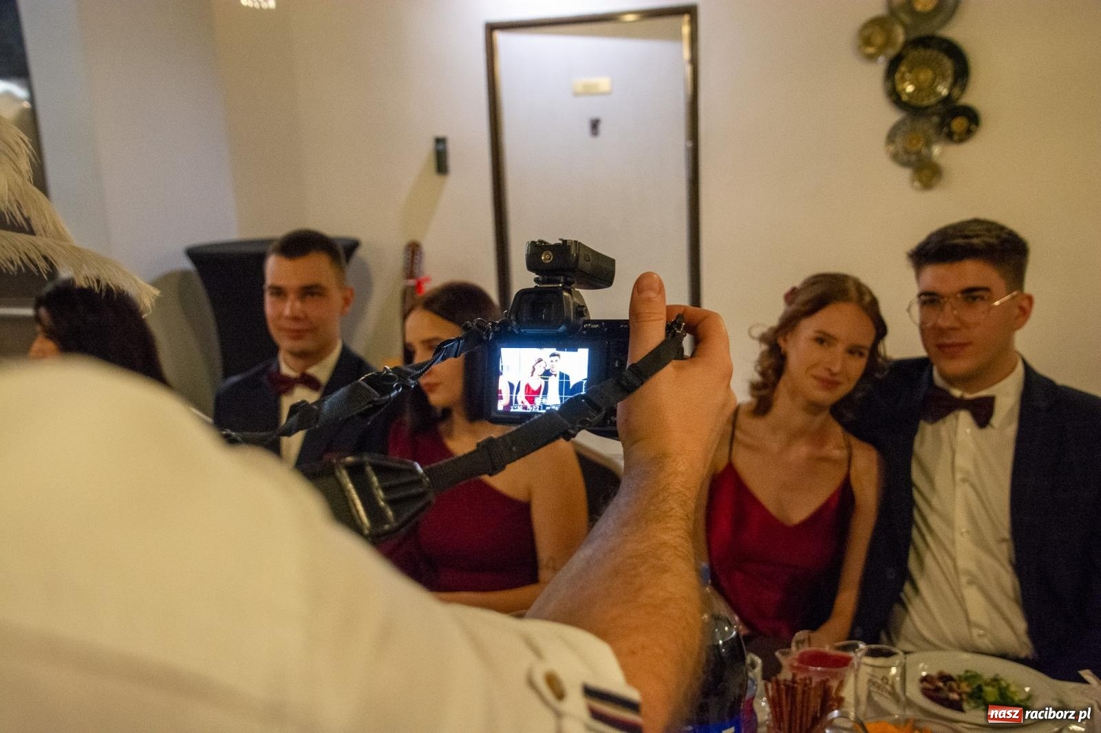 Zdjęcie w galerii na portalu naszraciborz.pl: Maturzyści z Budowlanki i Gastronomika bawią się na studniówce w Baśniowej [FOTO i WIDEO] wiadomości z regionu