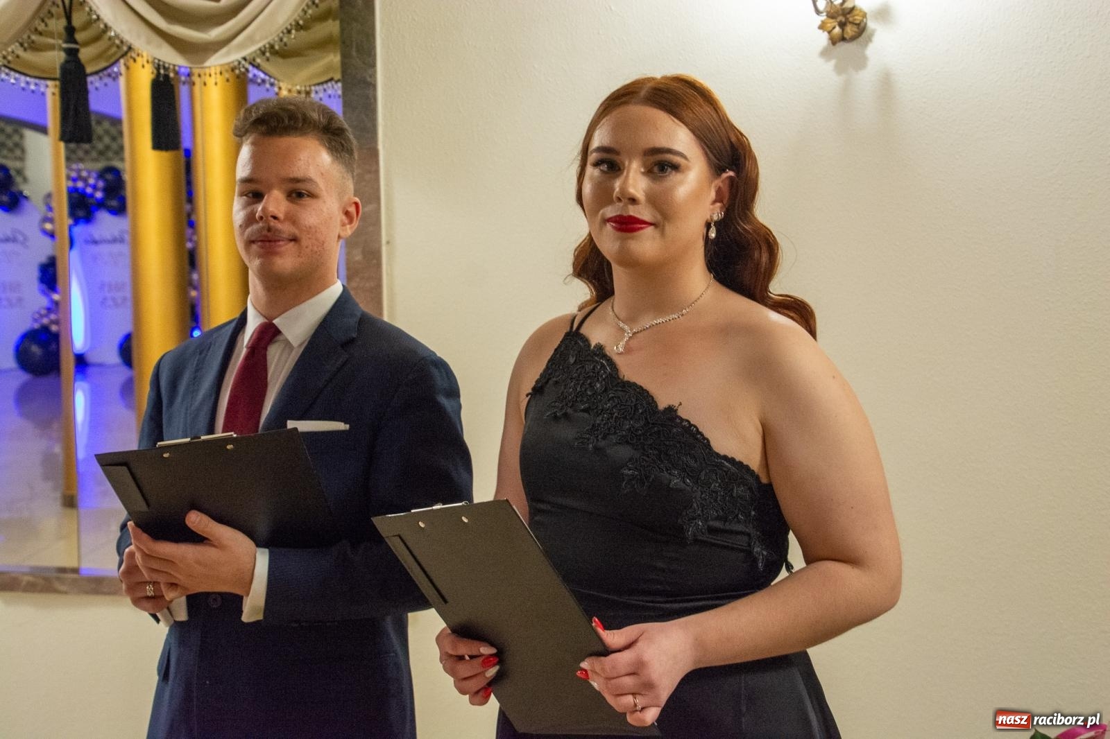 Zdjęcie w galerii na portalu naszraciborz.pl: Maturzyści z Budowlanki i Gastronomika bawią się na studniówce w Baśniowej [FOTO i WIDEO] wiadomości z regionu