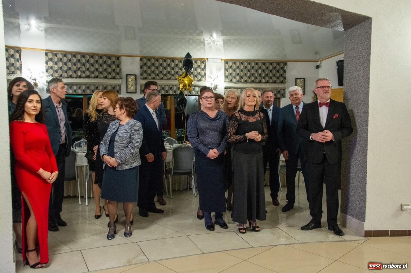 Zdjęcie w galerii na portalu naszraciborz.pl: Maturzyści z Budowlanki i Gastronomika bawią się na studniówce w Baśniowej [FOTO i WIDEO] wiadomości z regionu
