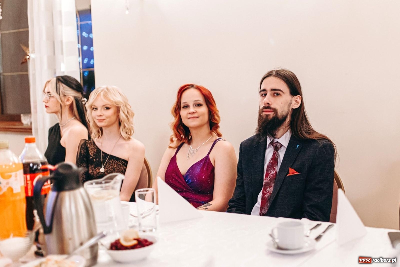 Zdjęcie w galerii na portalu naszraciborz.pl: Ah, cóż to był za bal! Studniówka Kasprowicza na bis! [FOTO] wiadomości z regionu