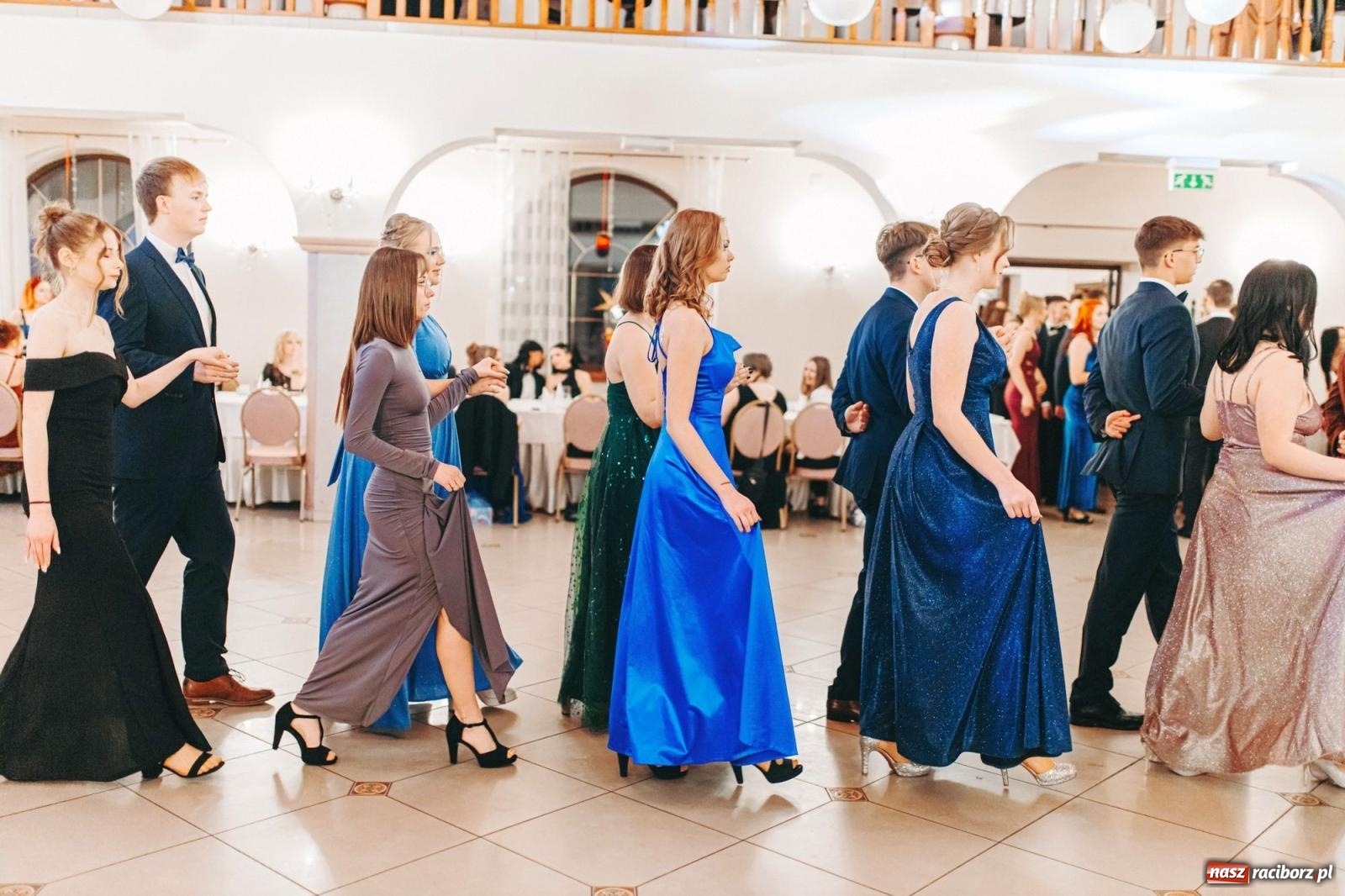 Zdjęcie w galerii na portalu naszraciborz.pl: Ah, cóż to był za bal! Studniówka Kasprowicza na bis! [FOTO] wiadomości z regionu