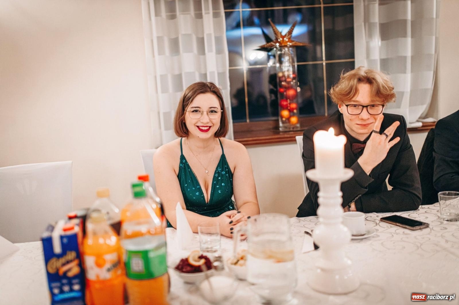 Zdjęcie w galerii na portalu naszraciborz.pl: Ah, cóż to był za bal! Studniówka Kasprowicza na bis! [FOTO] wiadomości z regionu