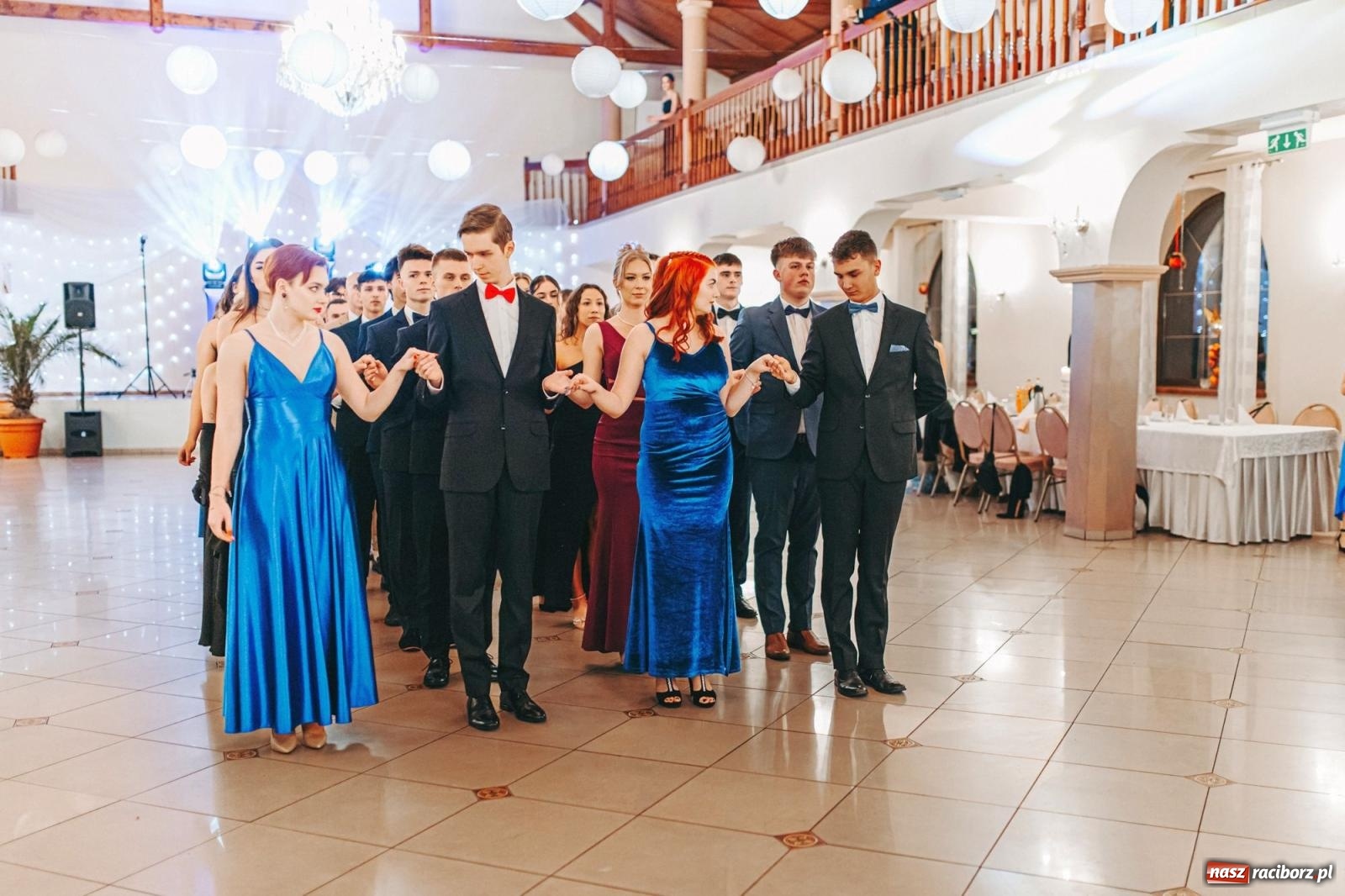 Zdjęcie w galerii na portalu naszraciborz.pl: Ah, cóż to był za bal! Studniówka Kasprowicza na bis! [FOTO] wiadomości z regionu