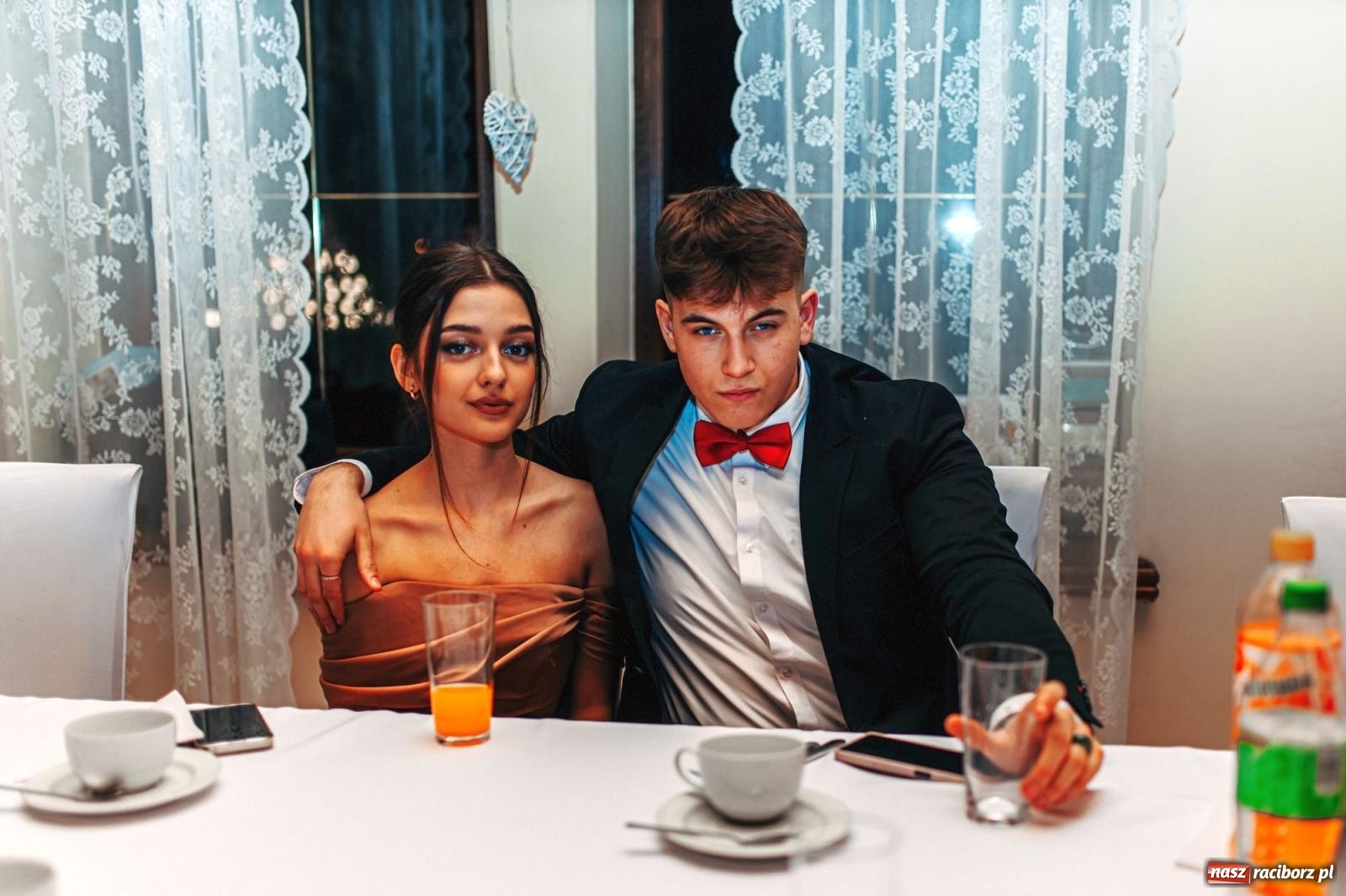 Zdjęcie w galerii na portalu naszraciborz.pl: Ah, cóż to był za bal! Studniówka Kasprowicza na bis! [FOTO] wiadomości z regionu