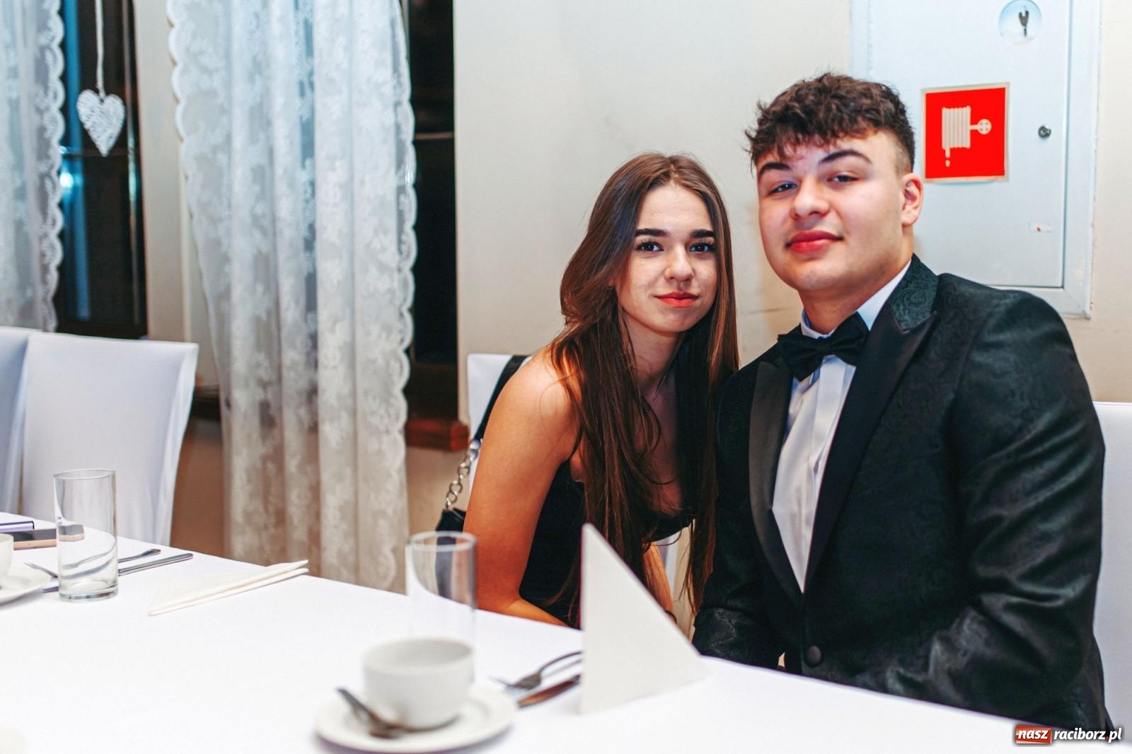 Zdjęcie w galerii na portalu naszraciborz.pl: Ah, cóż to był za bal! Studniówka Kasprowicza na bis! [FOTO] wiadomości z regionu